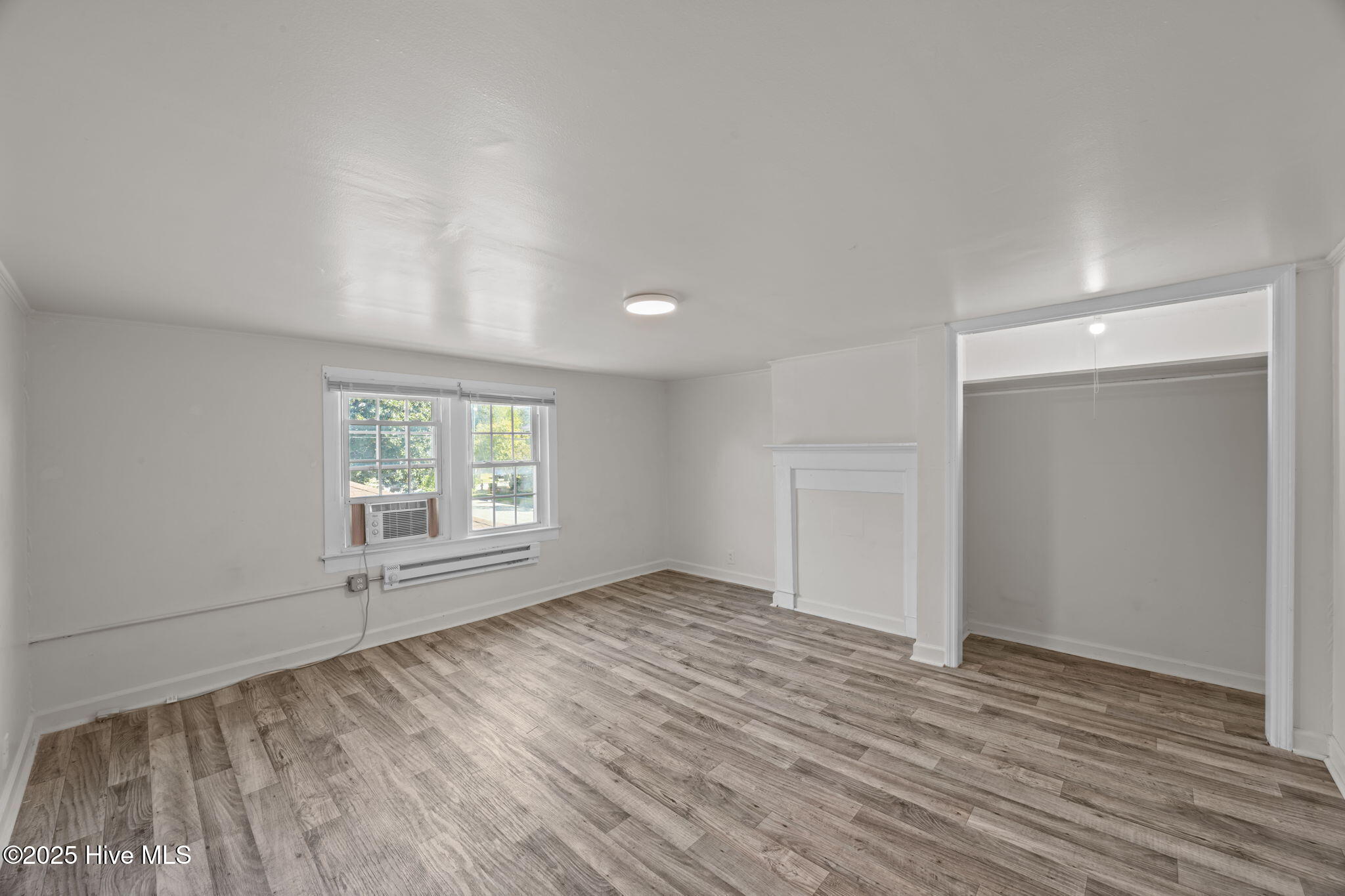 916 Cedar Street Property Photo 12