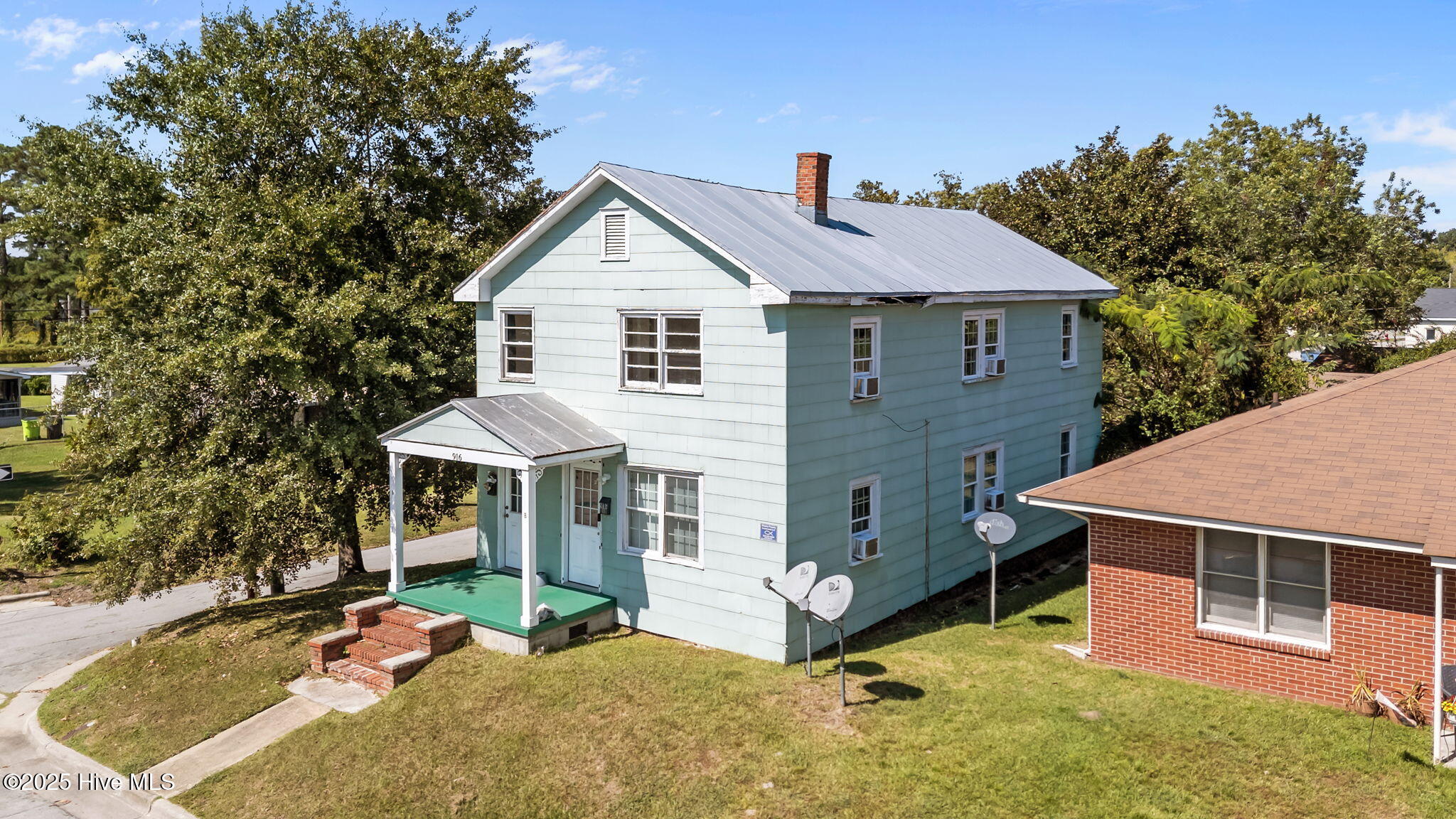 916 Cedar Street Property Photo 20