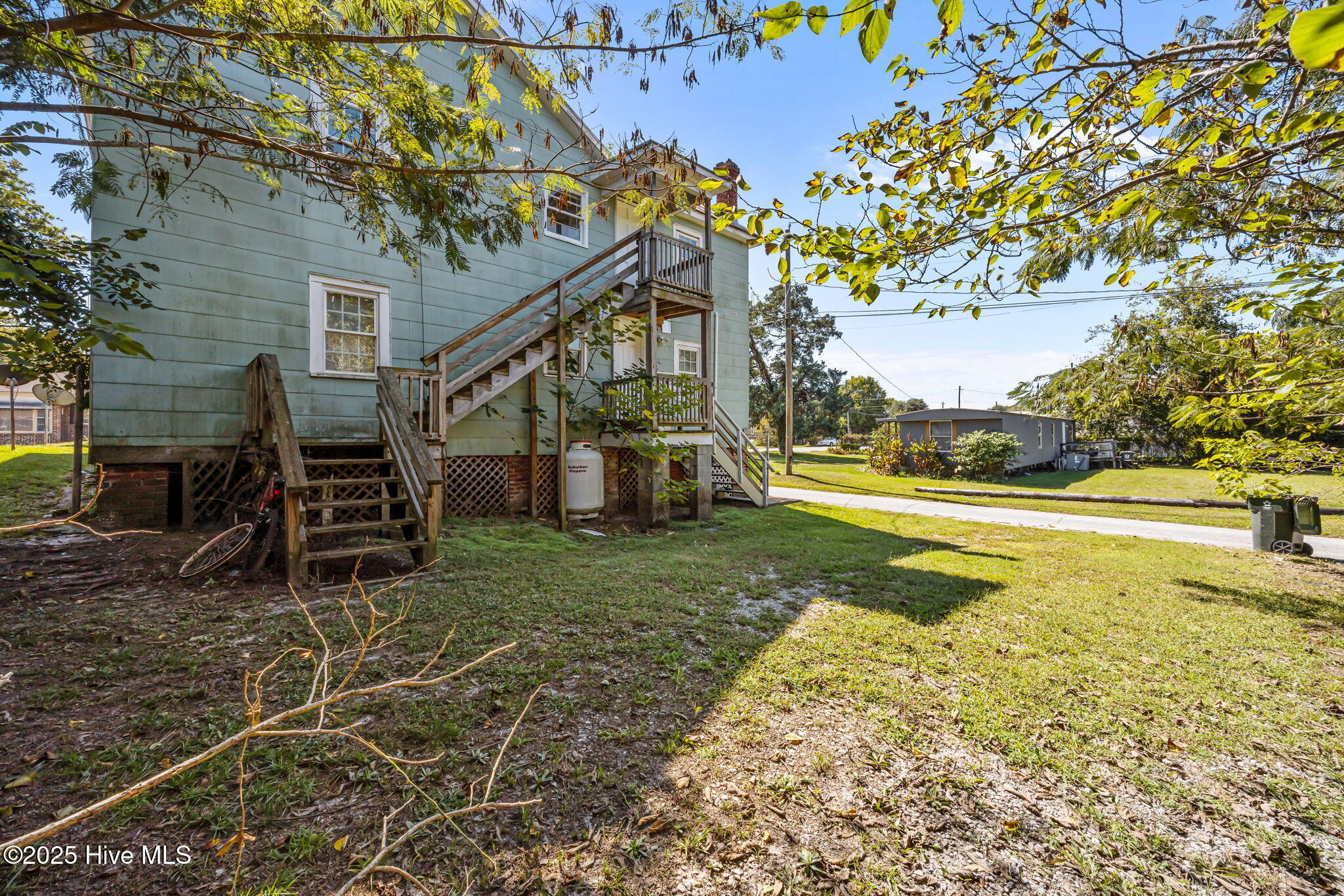 916 Cedar Street Property Photo 22