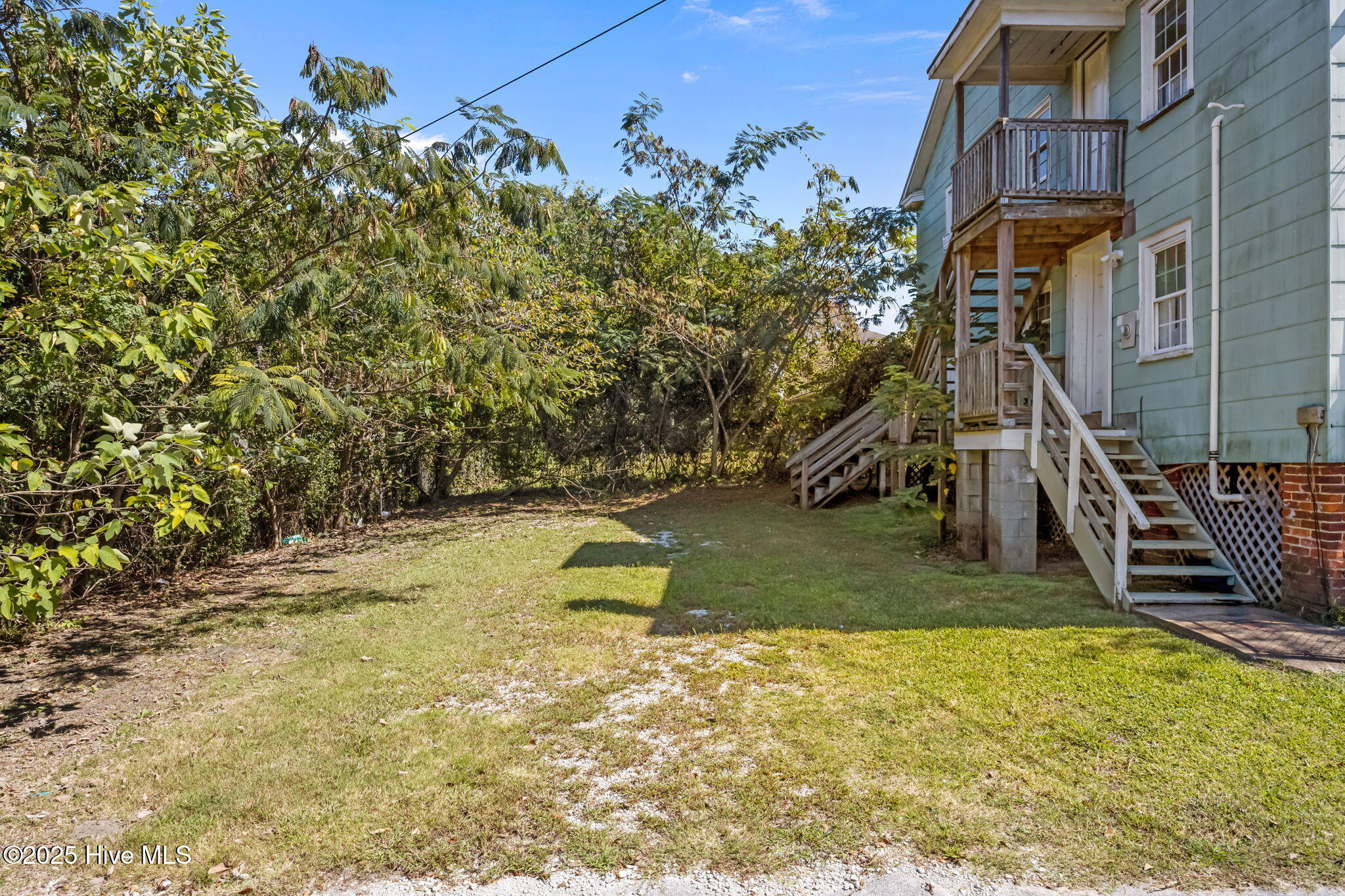 916 Cedar Street Property Photo 23