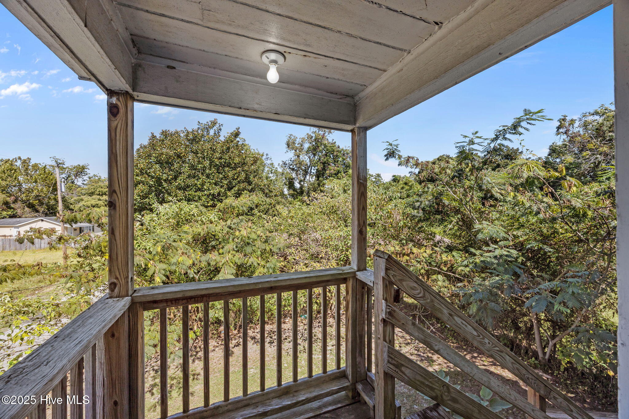 916 Cedar Street Property Photo 24