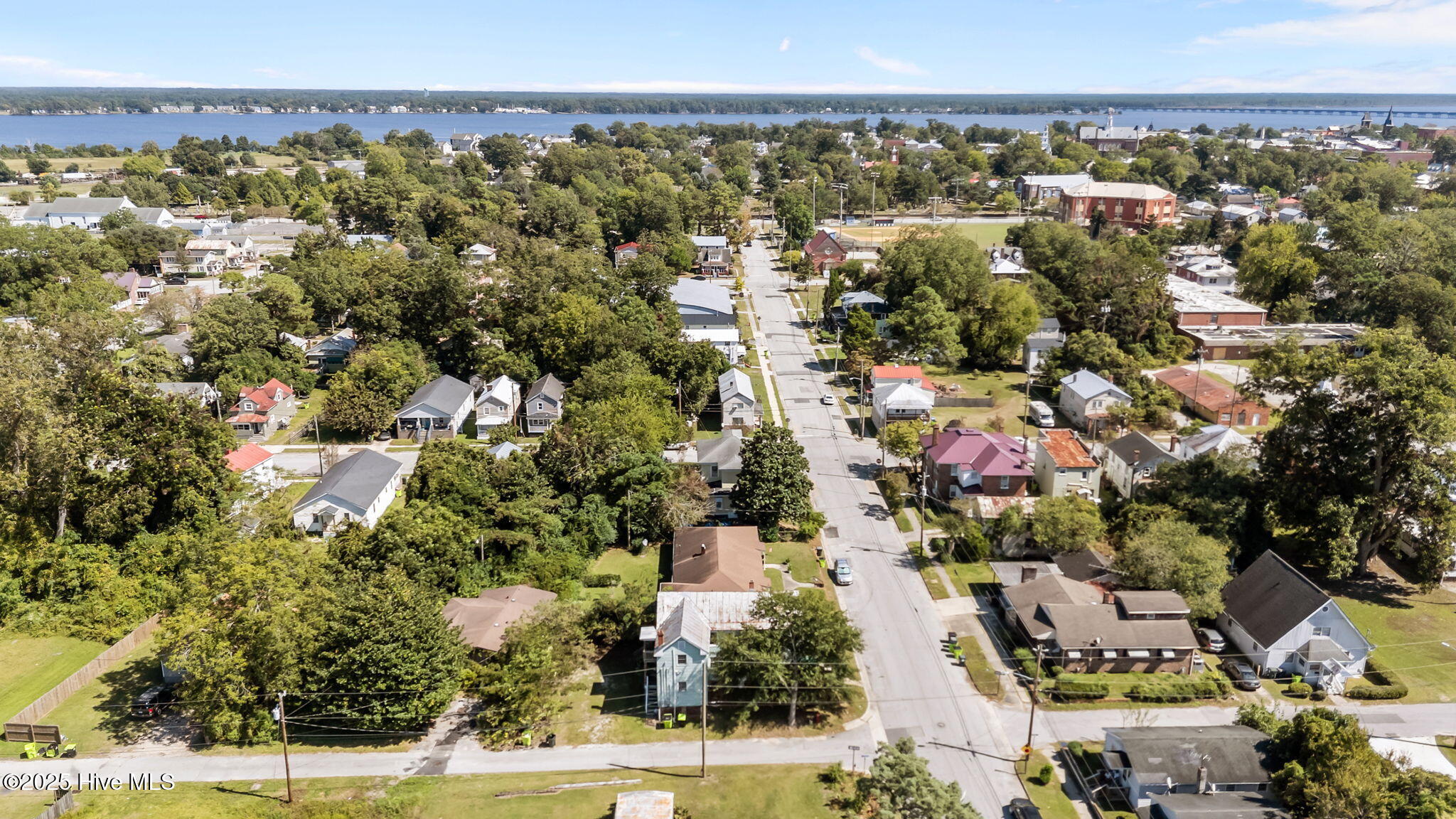 916 Cedar Street Property Photo 26