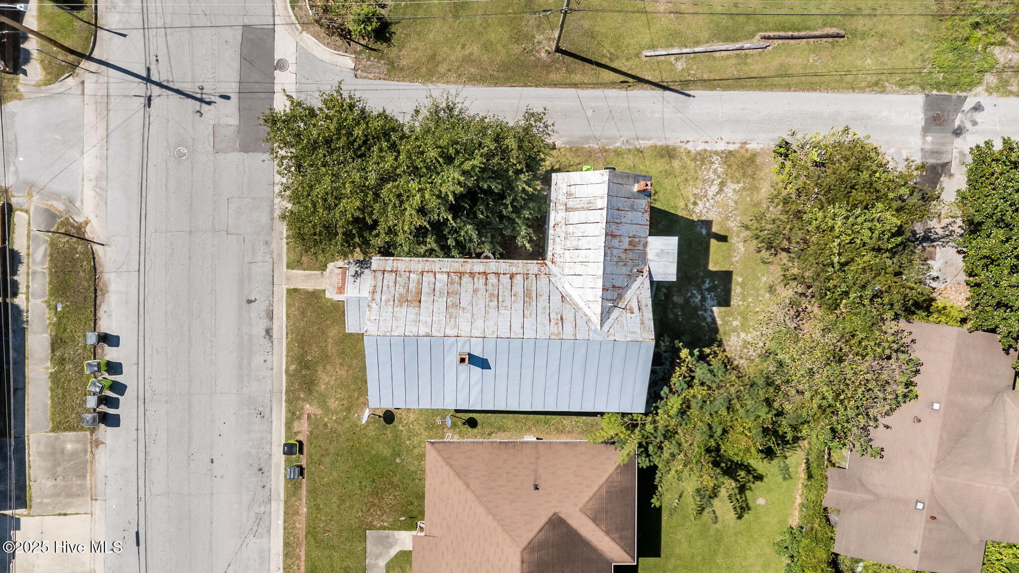 916 Cedar Street Property Photo 27