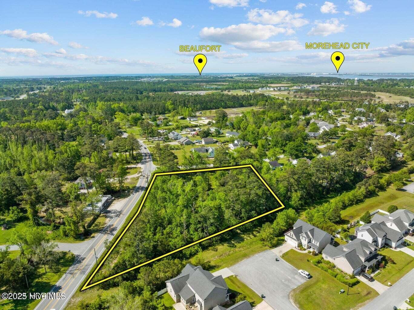 100 Tiffany Way Property Photo 4