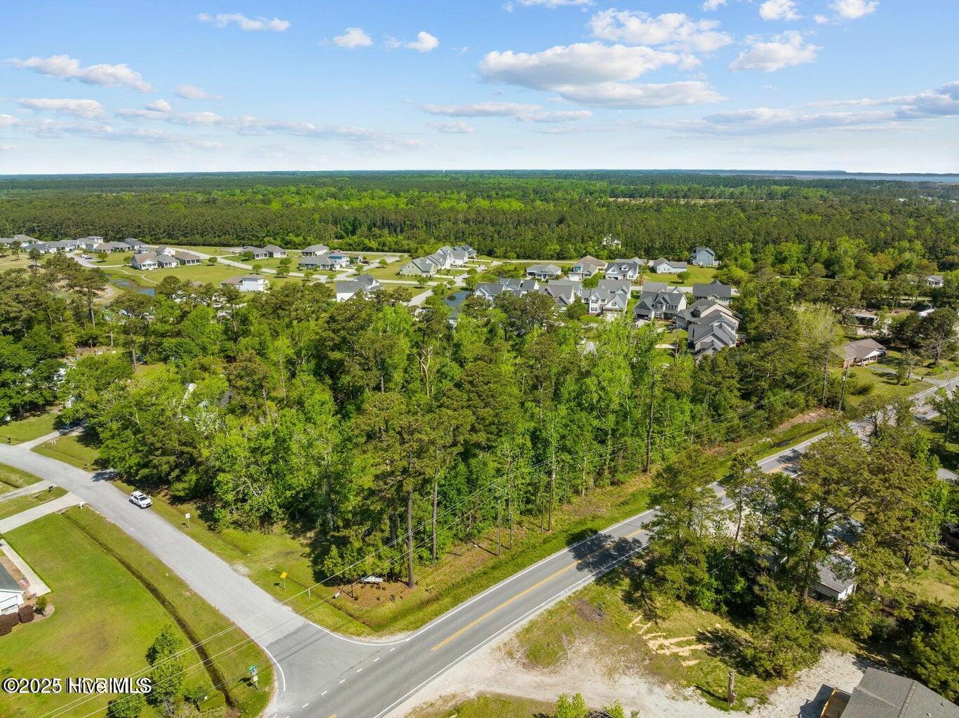 100 Tiffany Way Property Photo 5