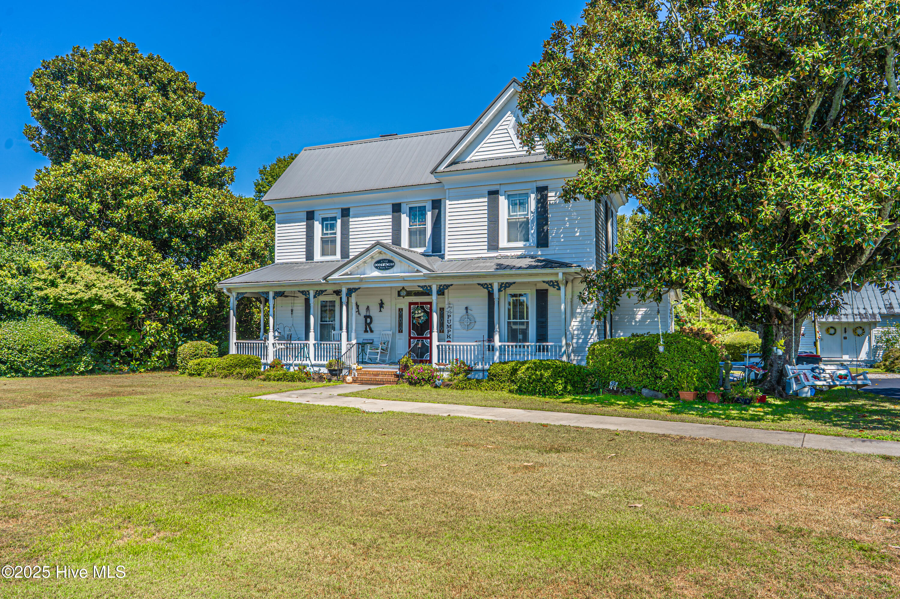 8701 X Way Road Property Photo 3