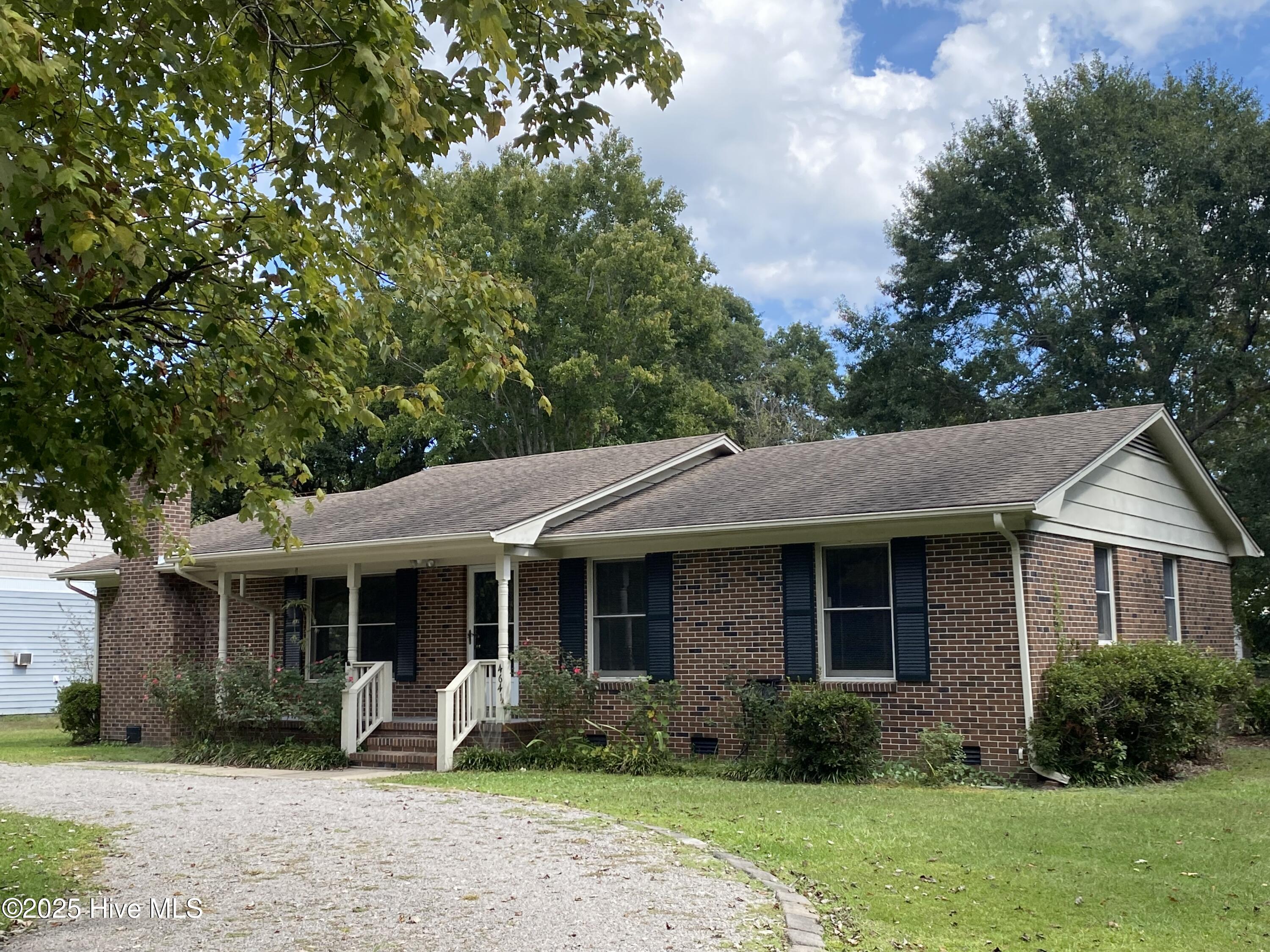 4641 Masonboro Loop Road Property Photo 1