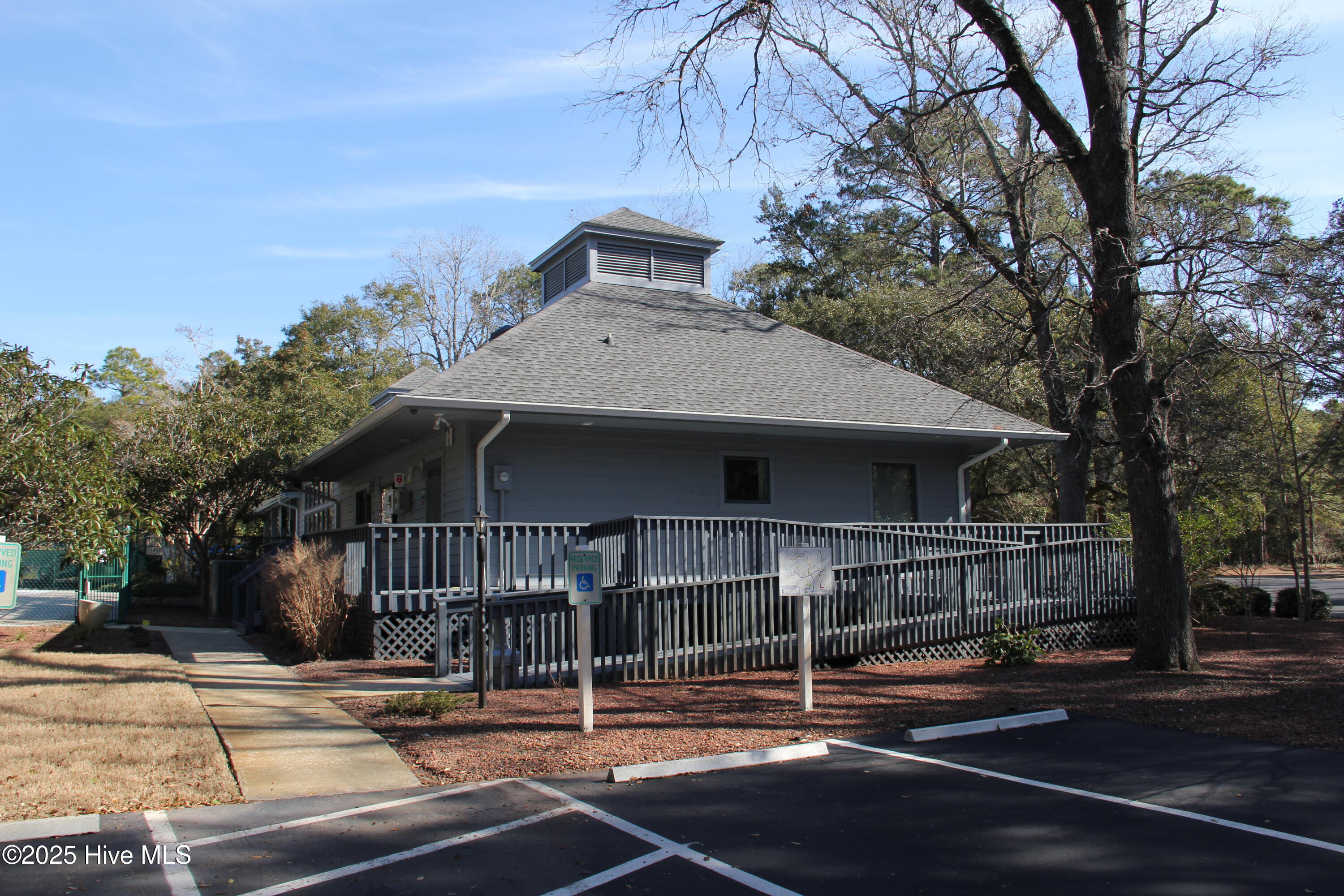 686 Folly Drive Property Photo 9