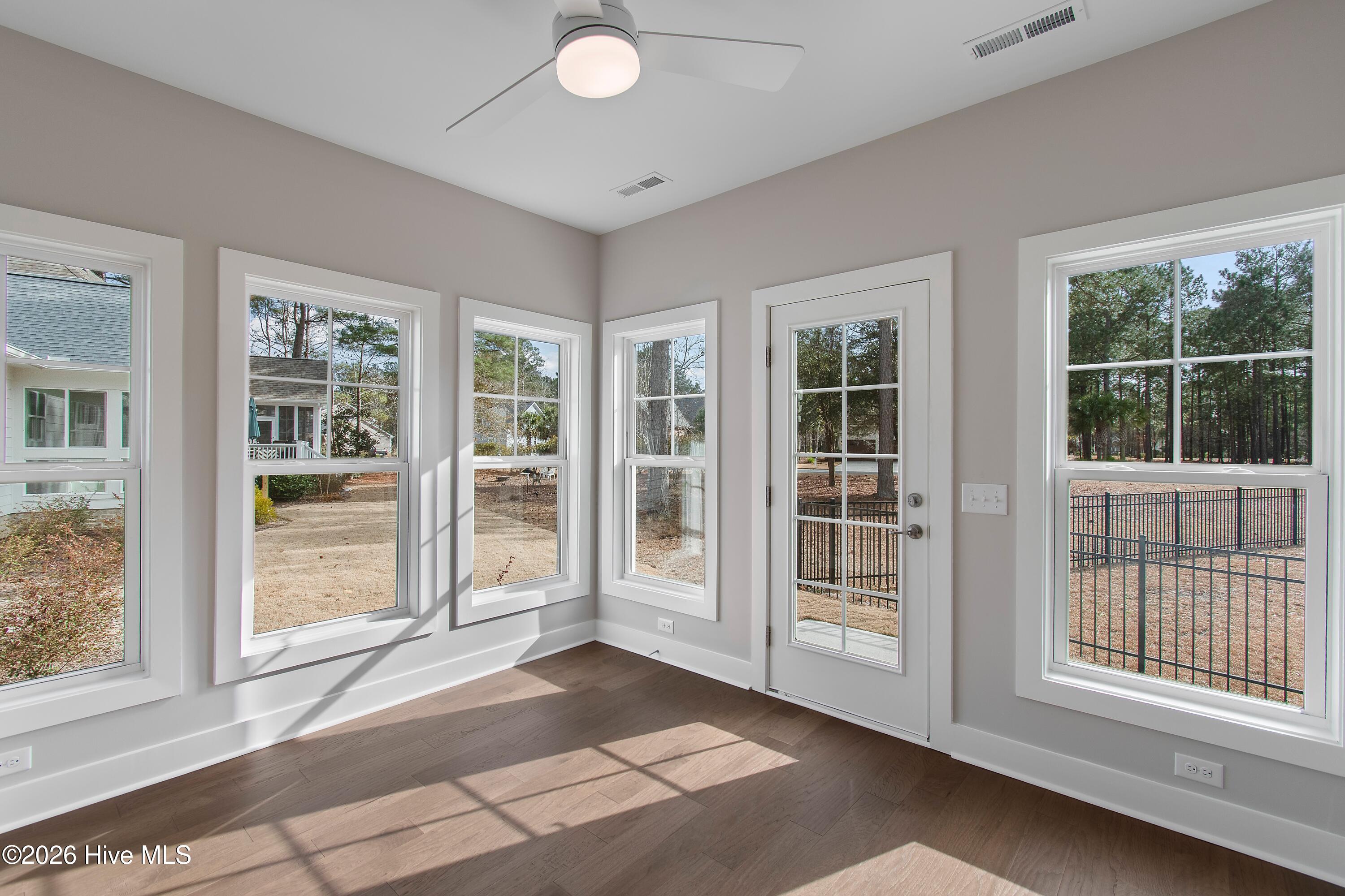 389 Blossom Tree Lane Se Property Photo 13