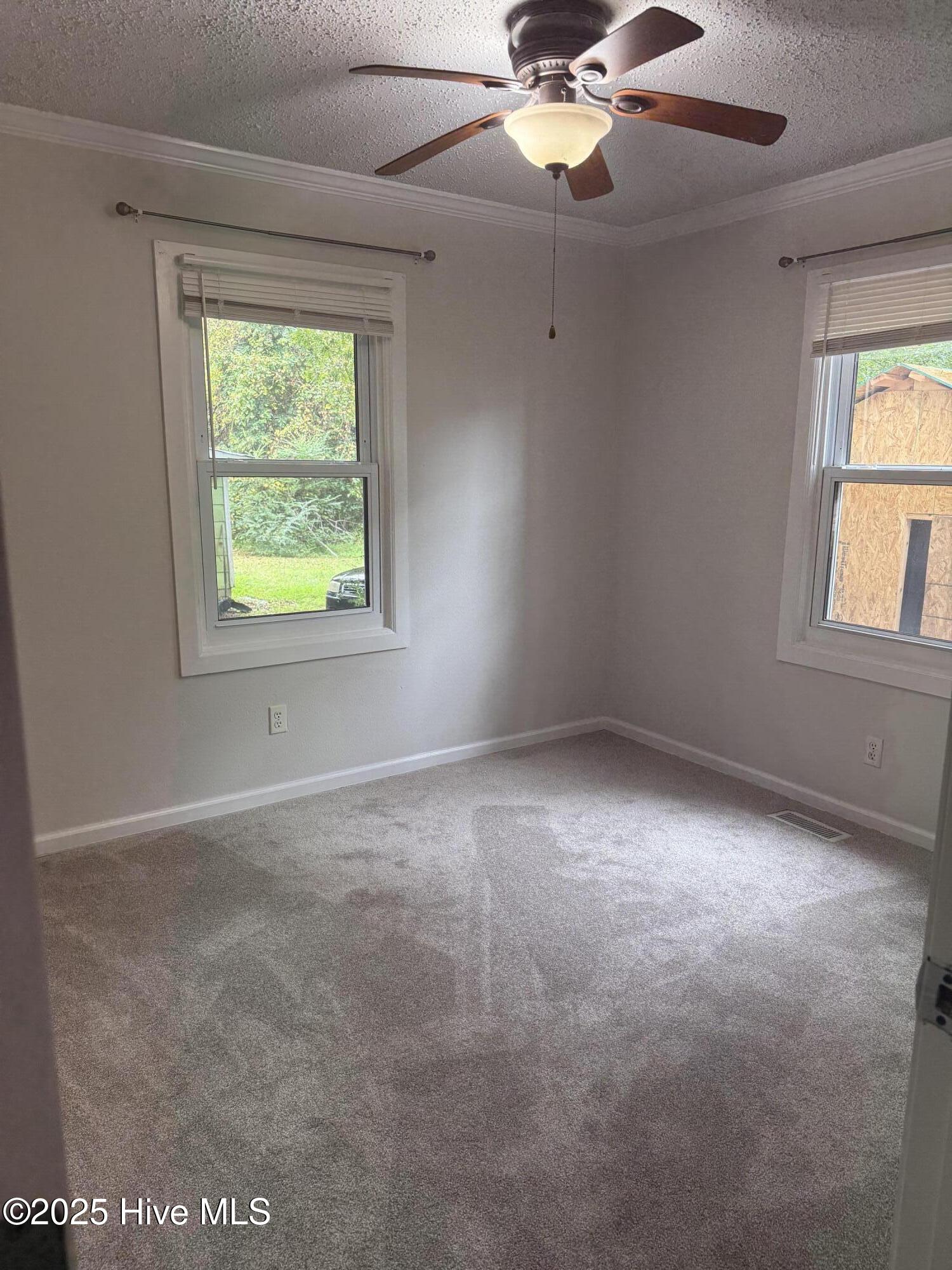 218 Warren Avenue Property Photo 7