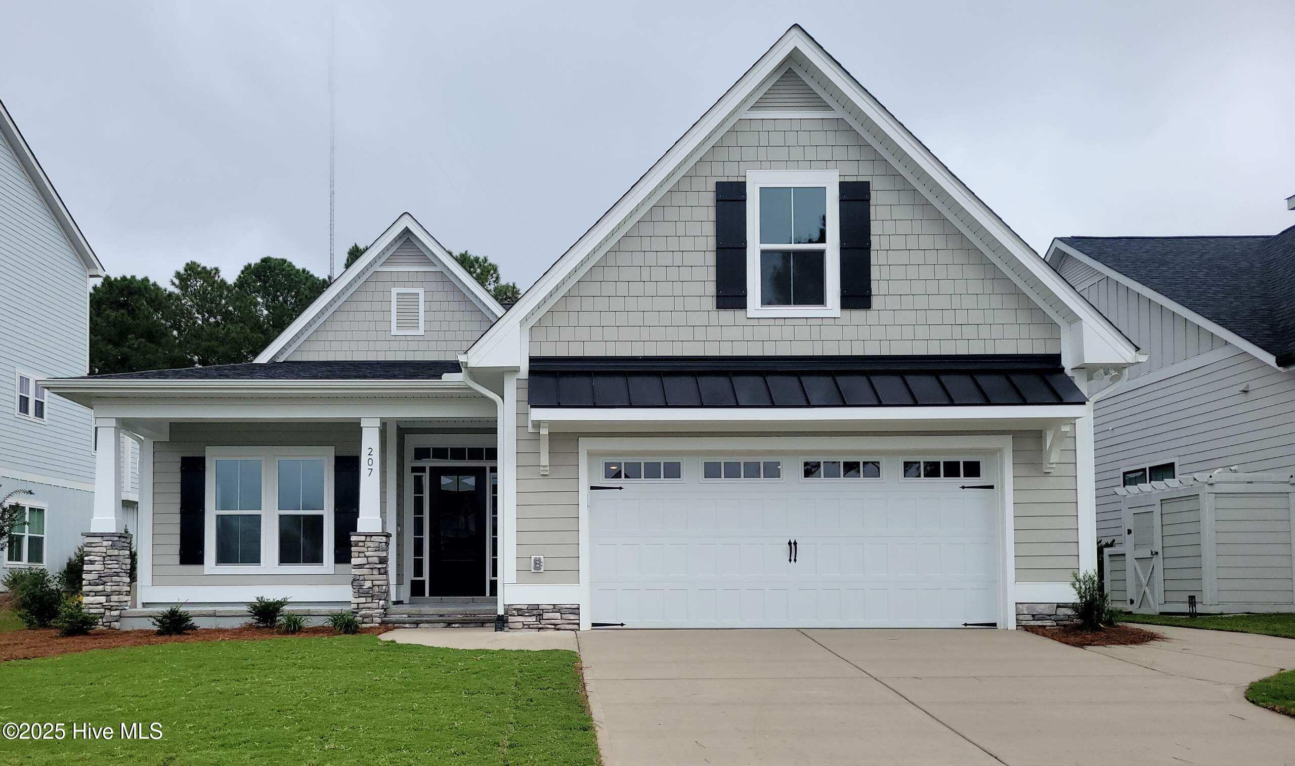 207 Spicer Lake Drive Property Photo 1