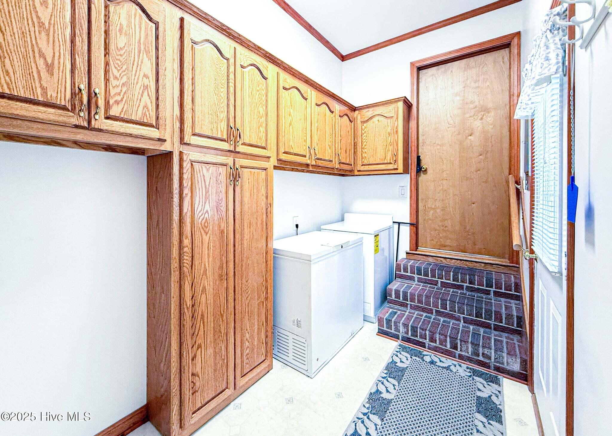 707 Gliden Road Property Photo 12