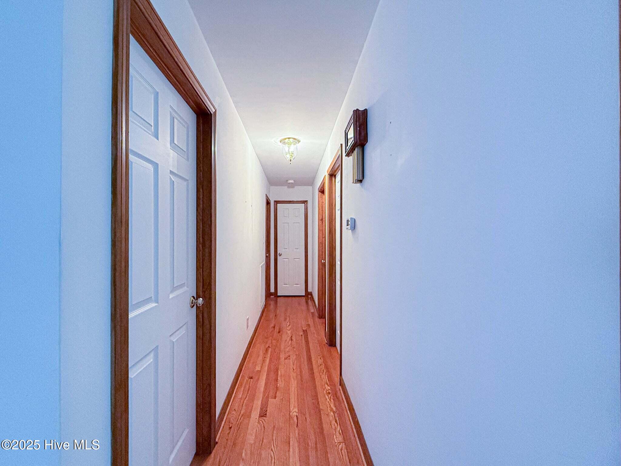 707 Gliden Road Property Photo 15