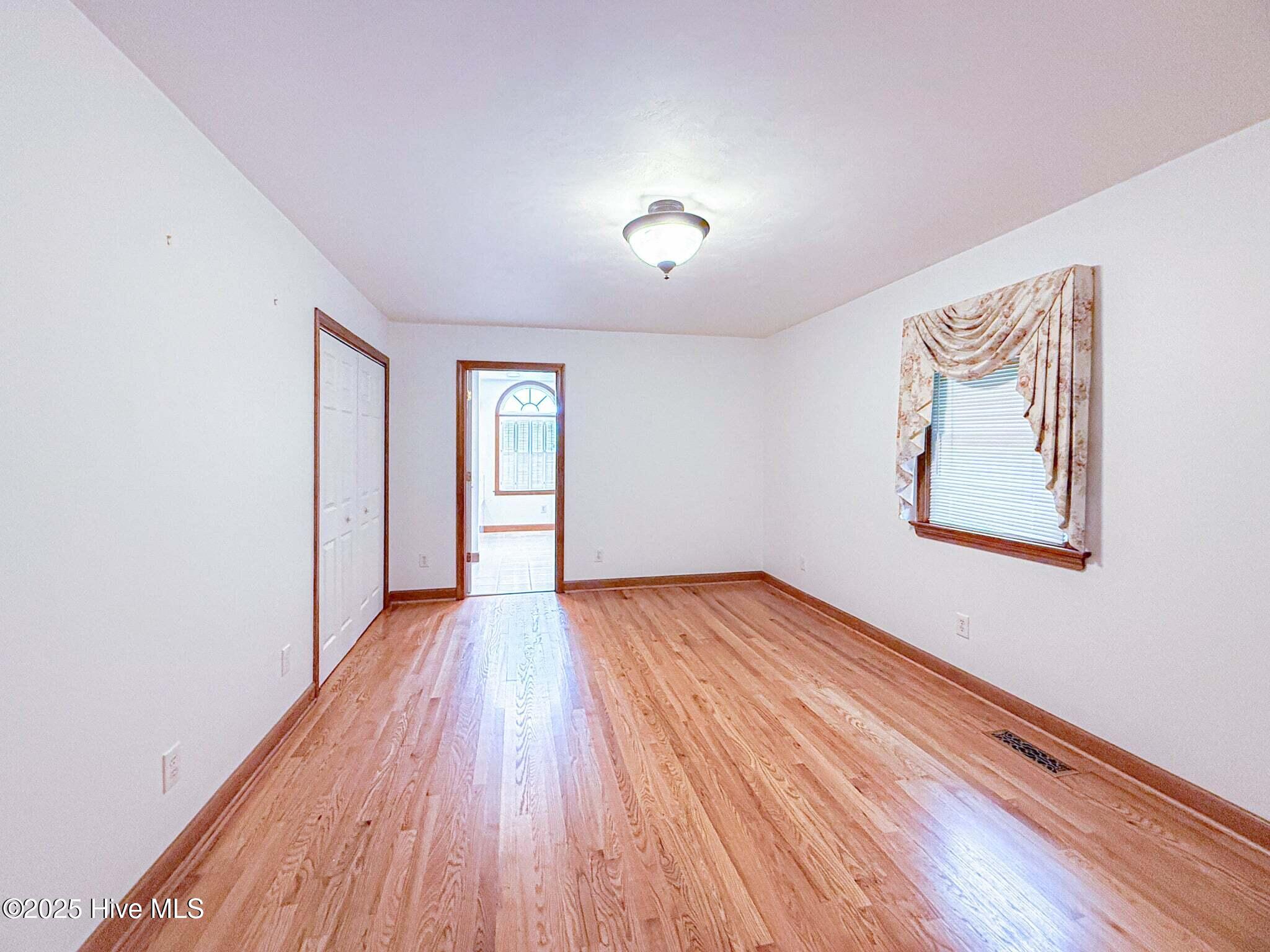 707 Gliden Road Property Photo 20