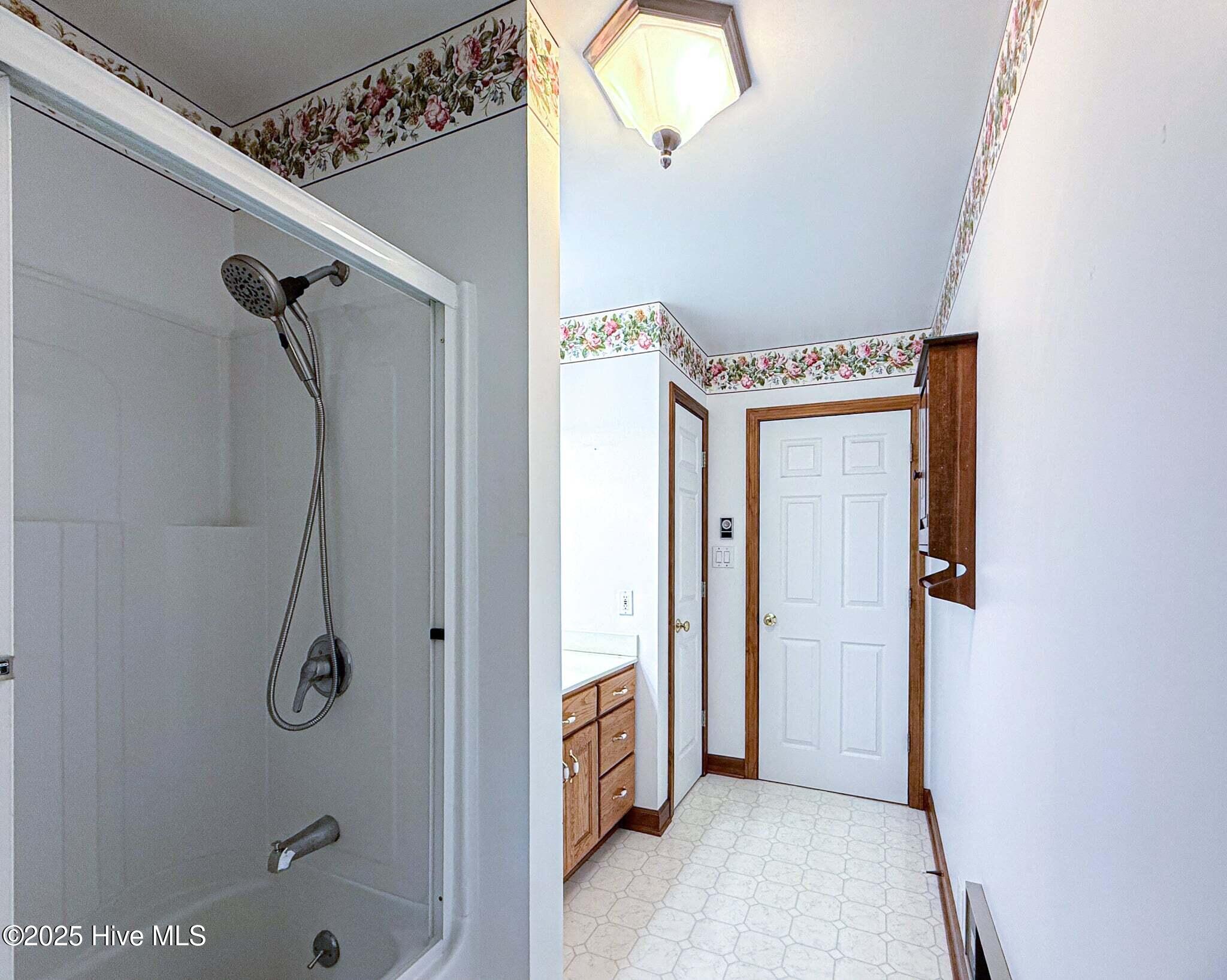 707 Gliden Road Property Photo 27