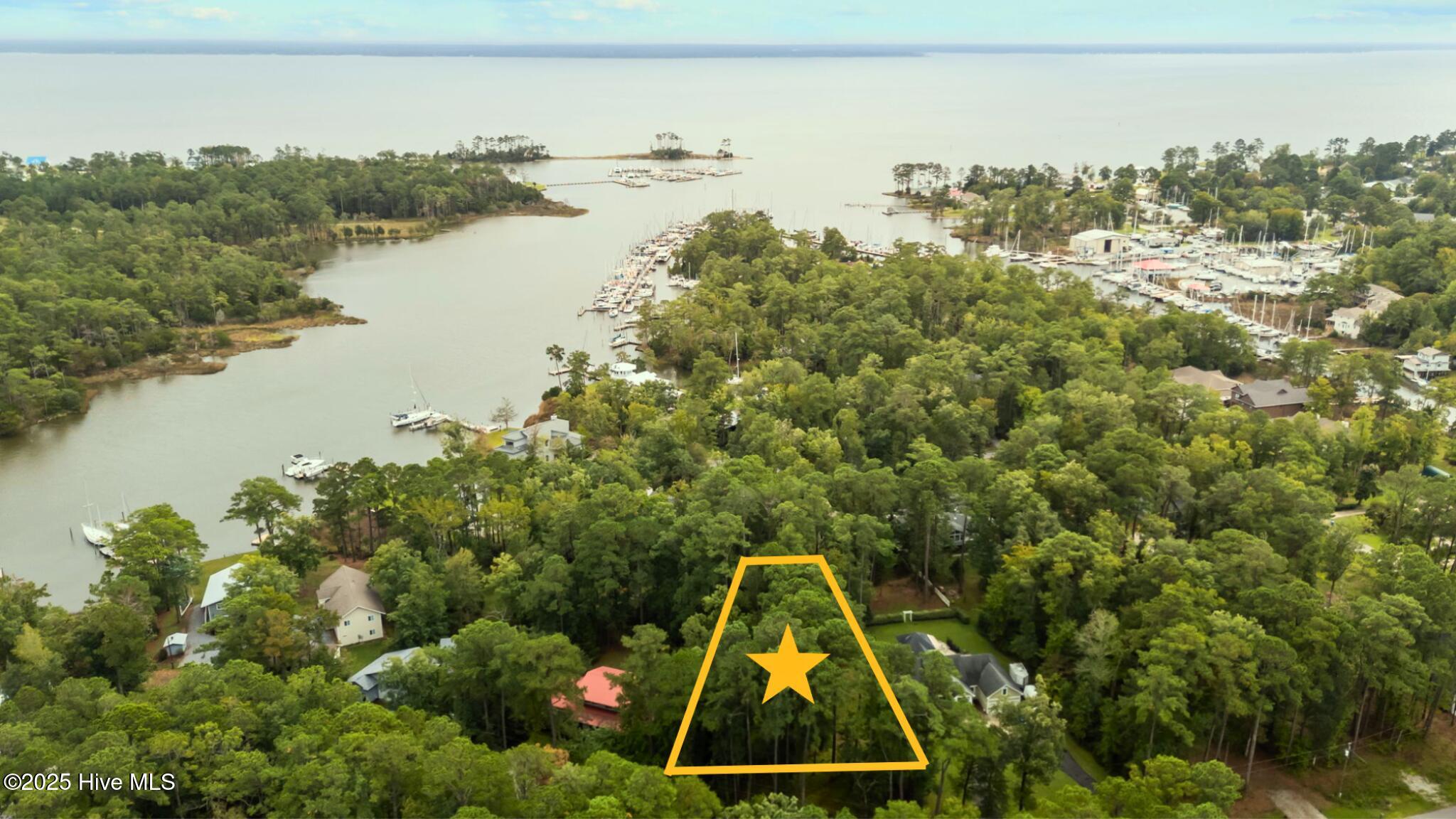 1408 Seafarer Drive Property Photo 1