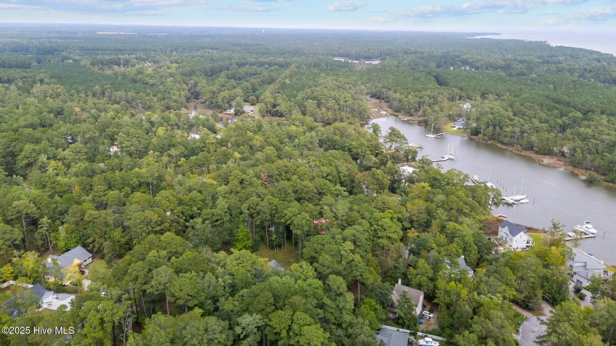 1408 Seafarer Drive Property Photo 4