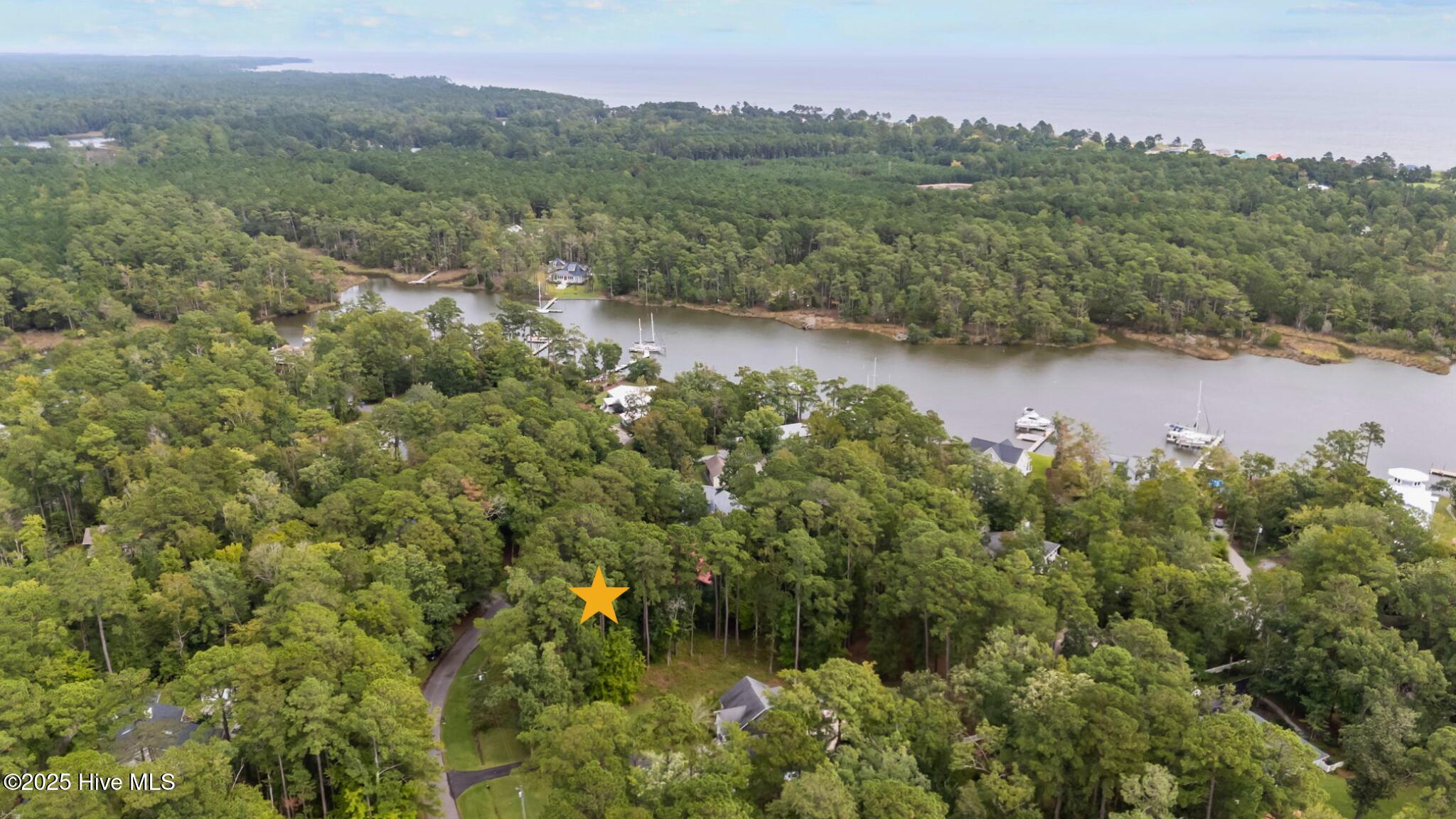 1408 Seafarer Drive Property Photo 5