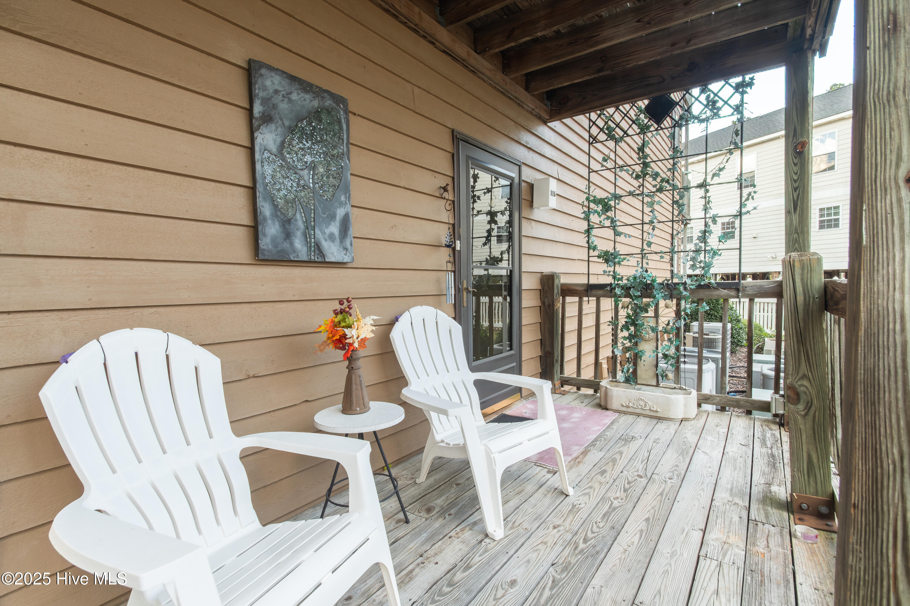 115 Lake Place Condo Drive Property Photo 1