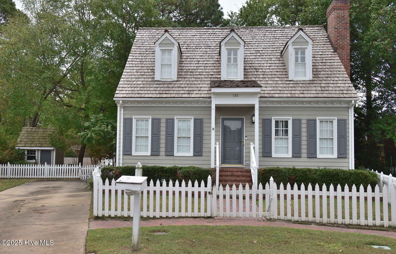 130 Salem Court Property Photo 1