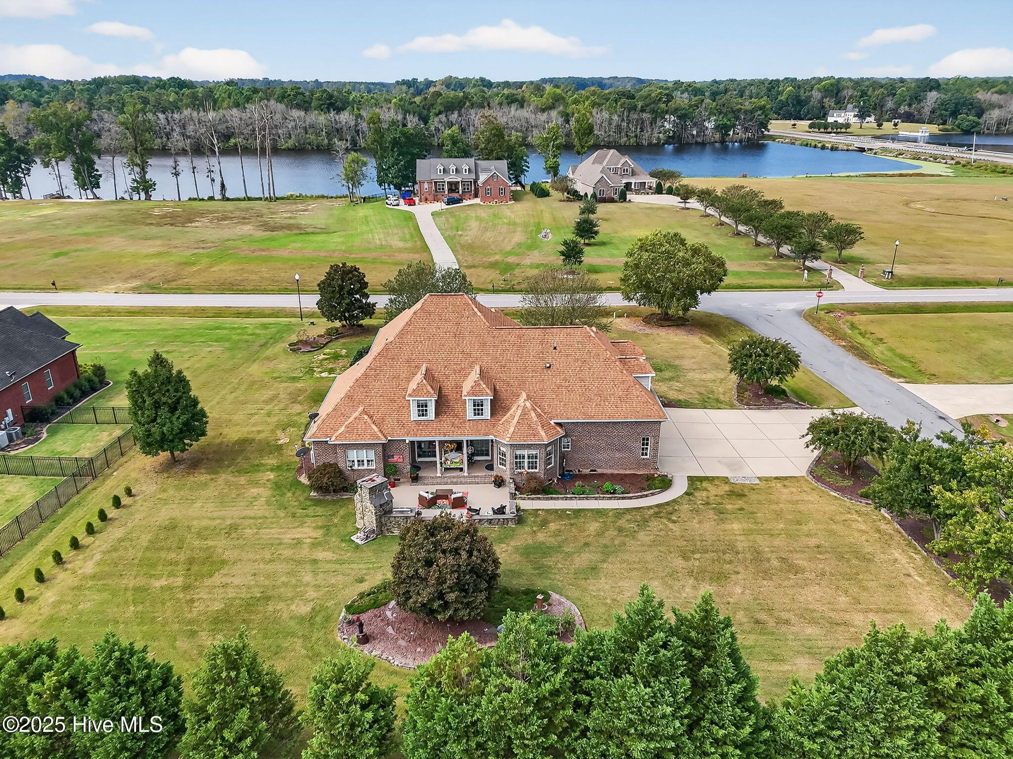 296 Shoreline Drive Property Photo 1