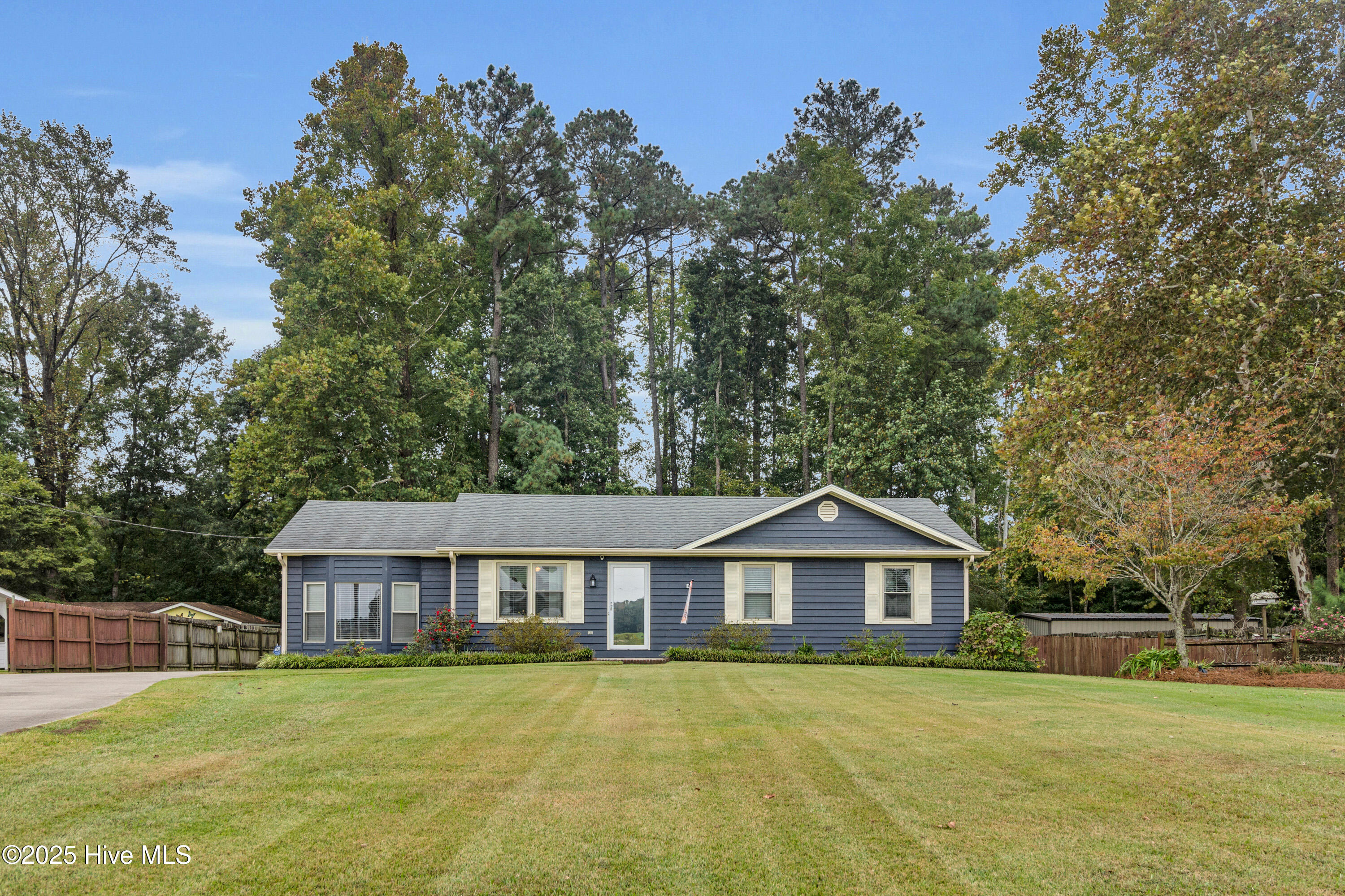 1235 W Nc 55 Highway Property Photo 1