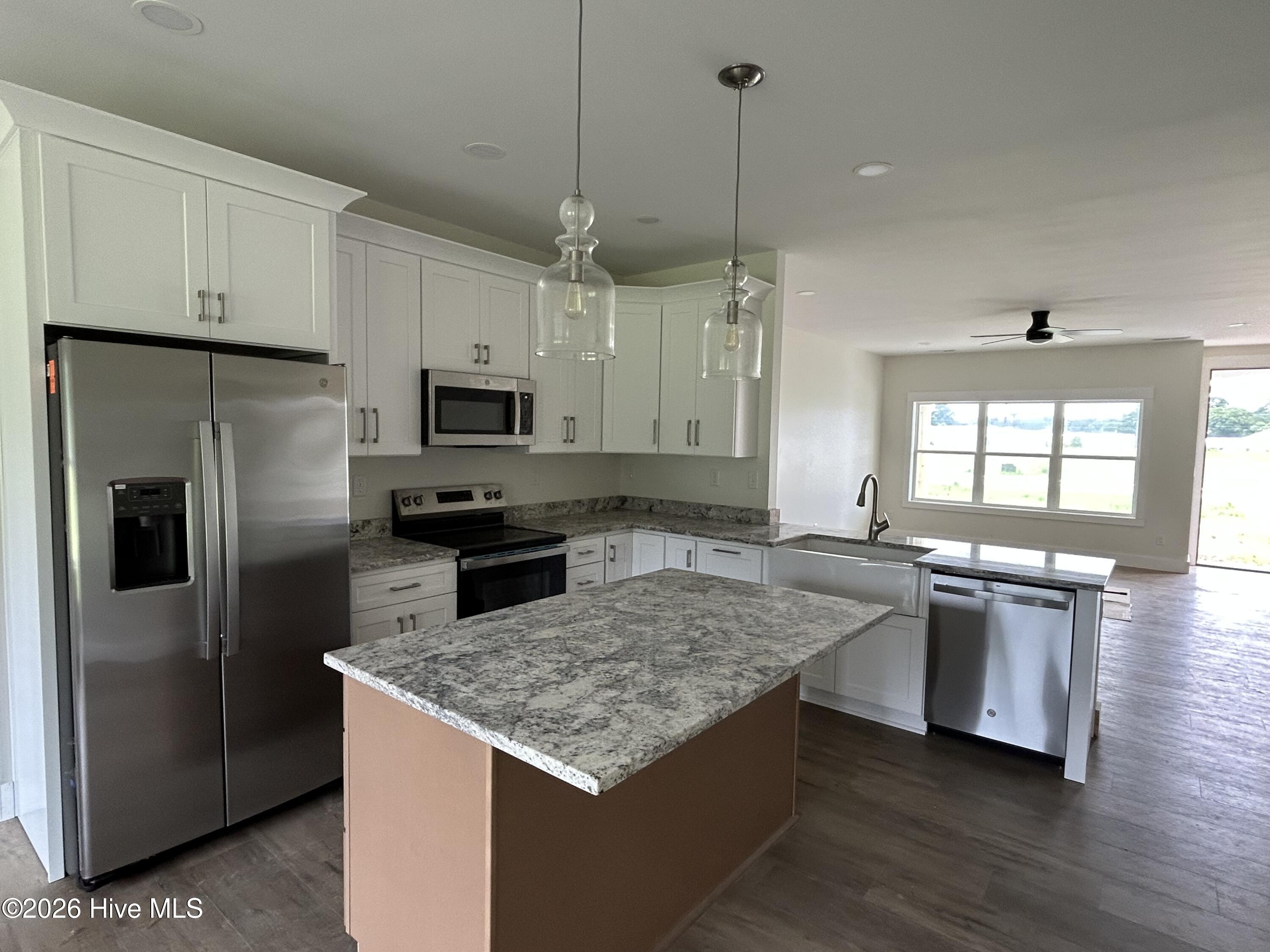 126 Hampton Place Property Photo 3