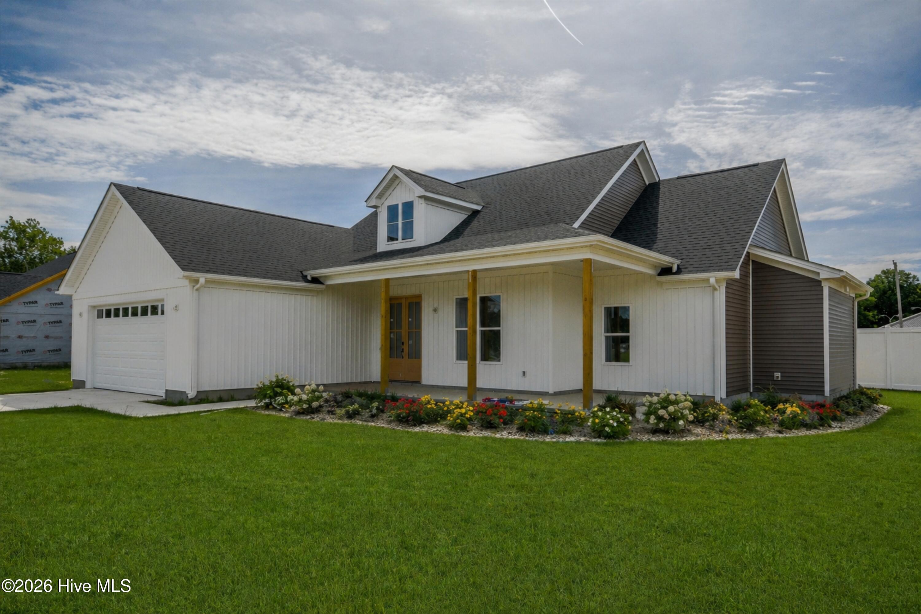 118 Hampton Place Property Photo 3