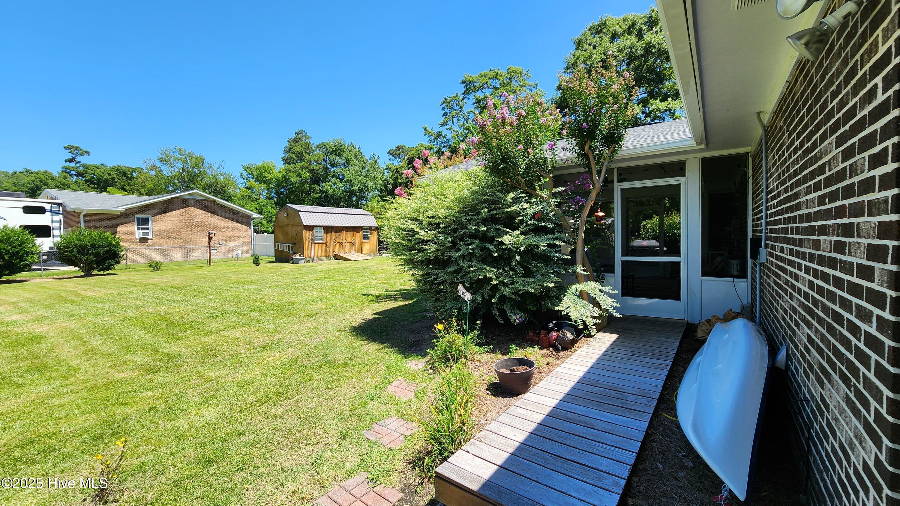 706 Hedrick Boulevard Property Photo 12