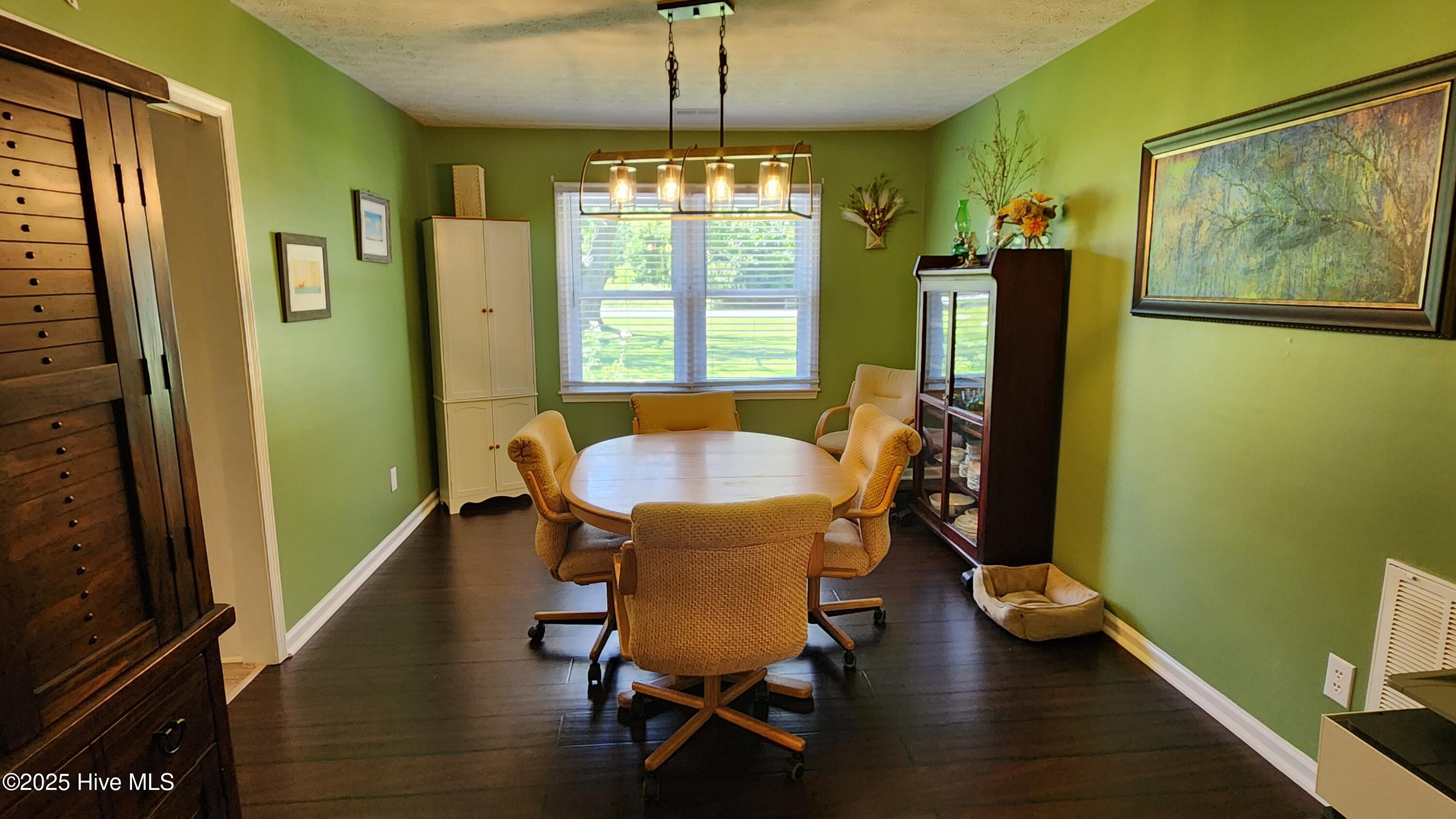 706 Hedrick Boulevard Property Photo 30