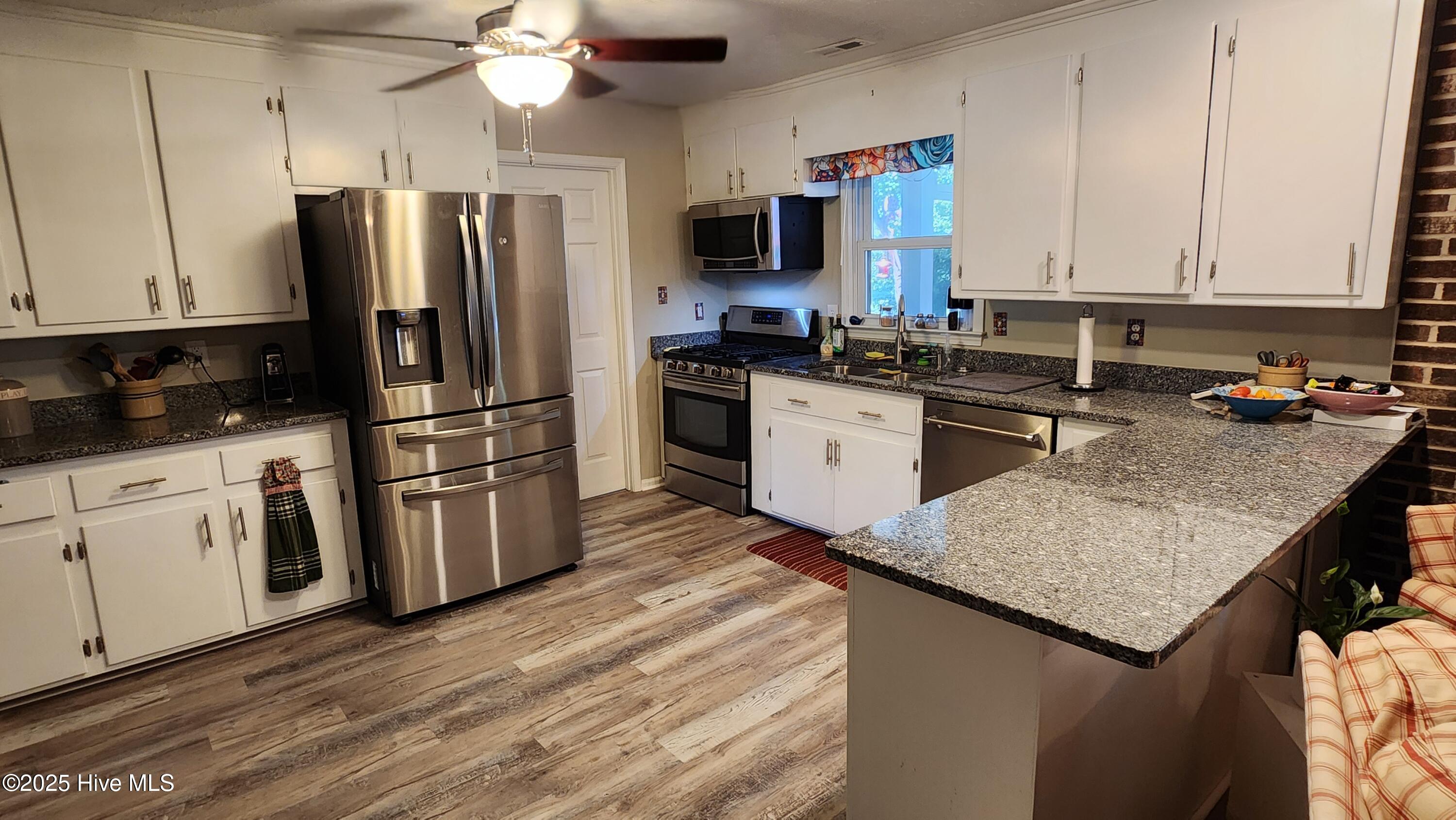 706 Hedrick Boulevard Property Photo 33