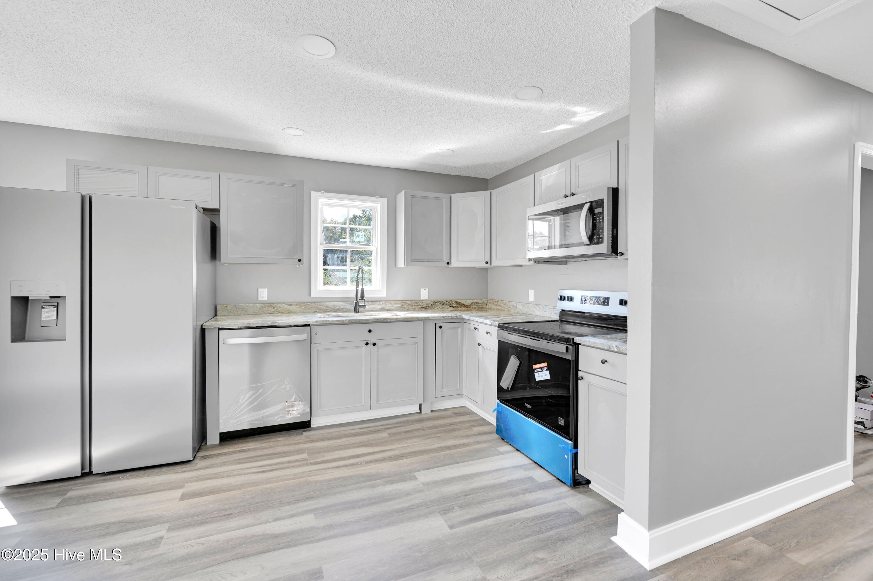 809 E First Street Property Photo 17