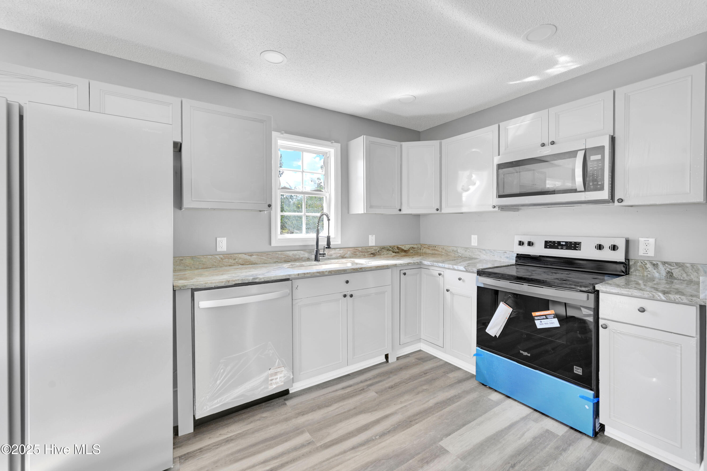 809 E First Street Property Photo 19