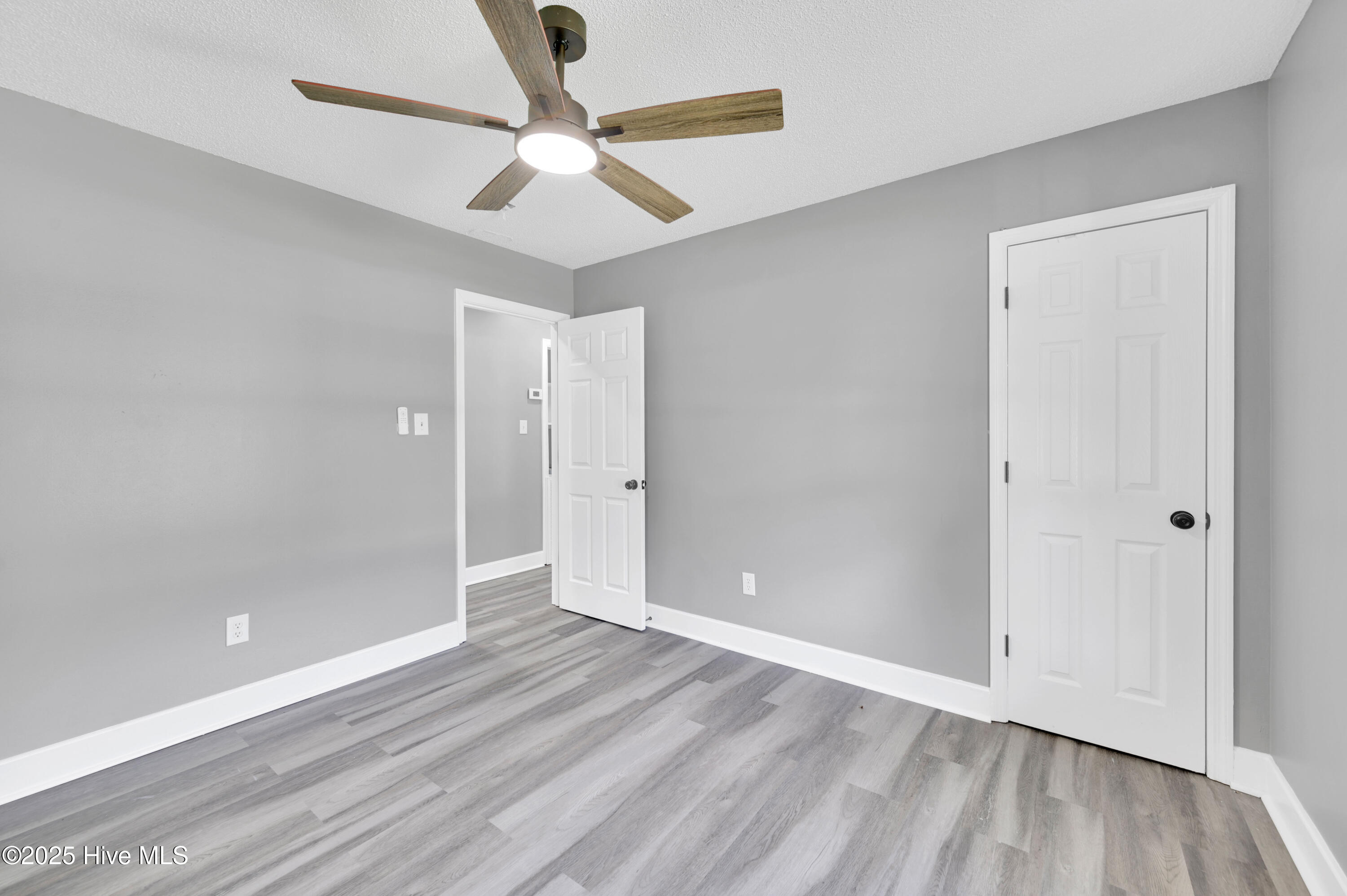 809 E First Street Property Photo 27