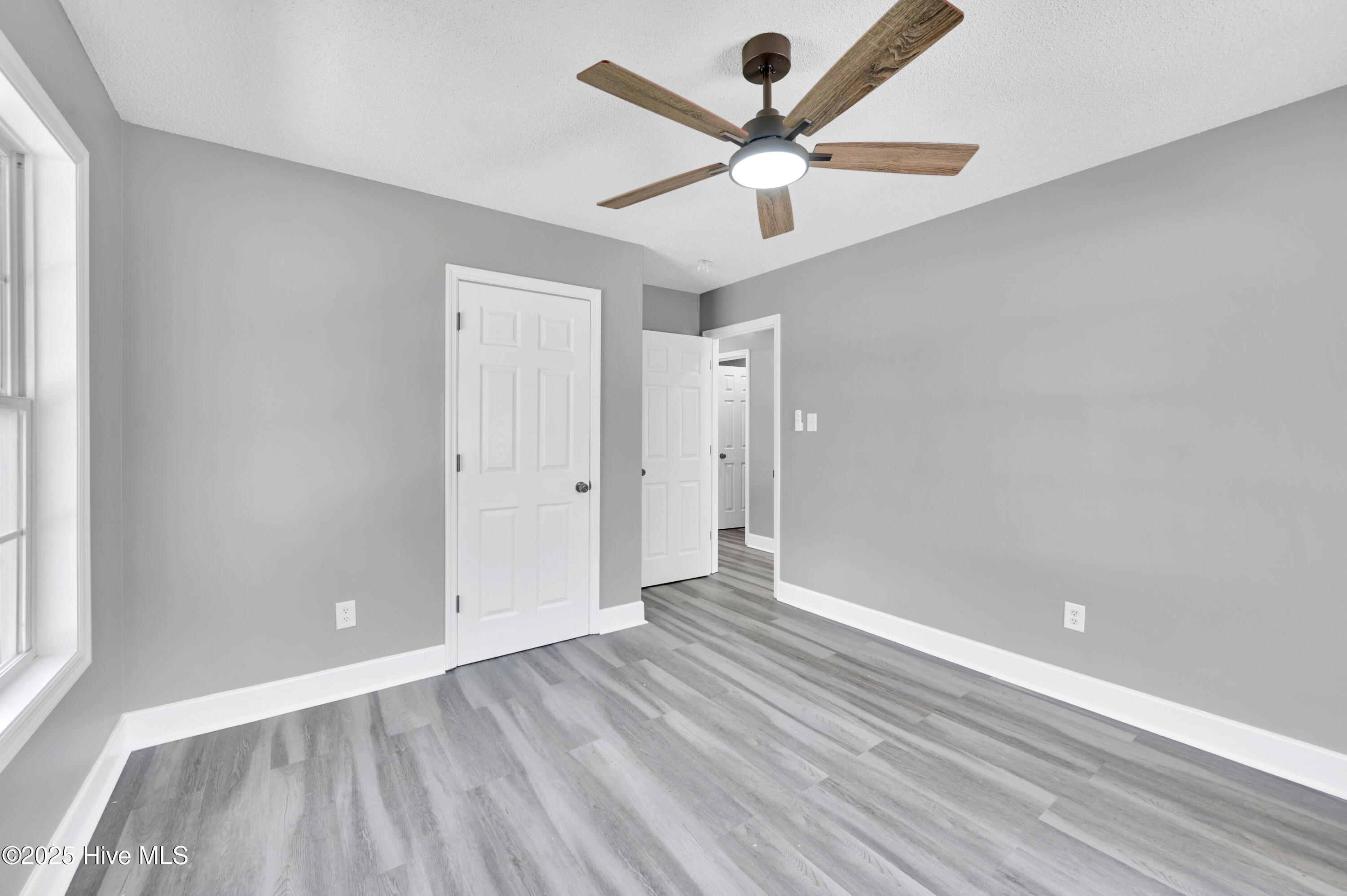 809 E First Street Property Photo 30