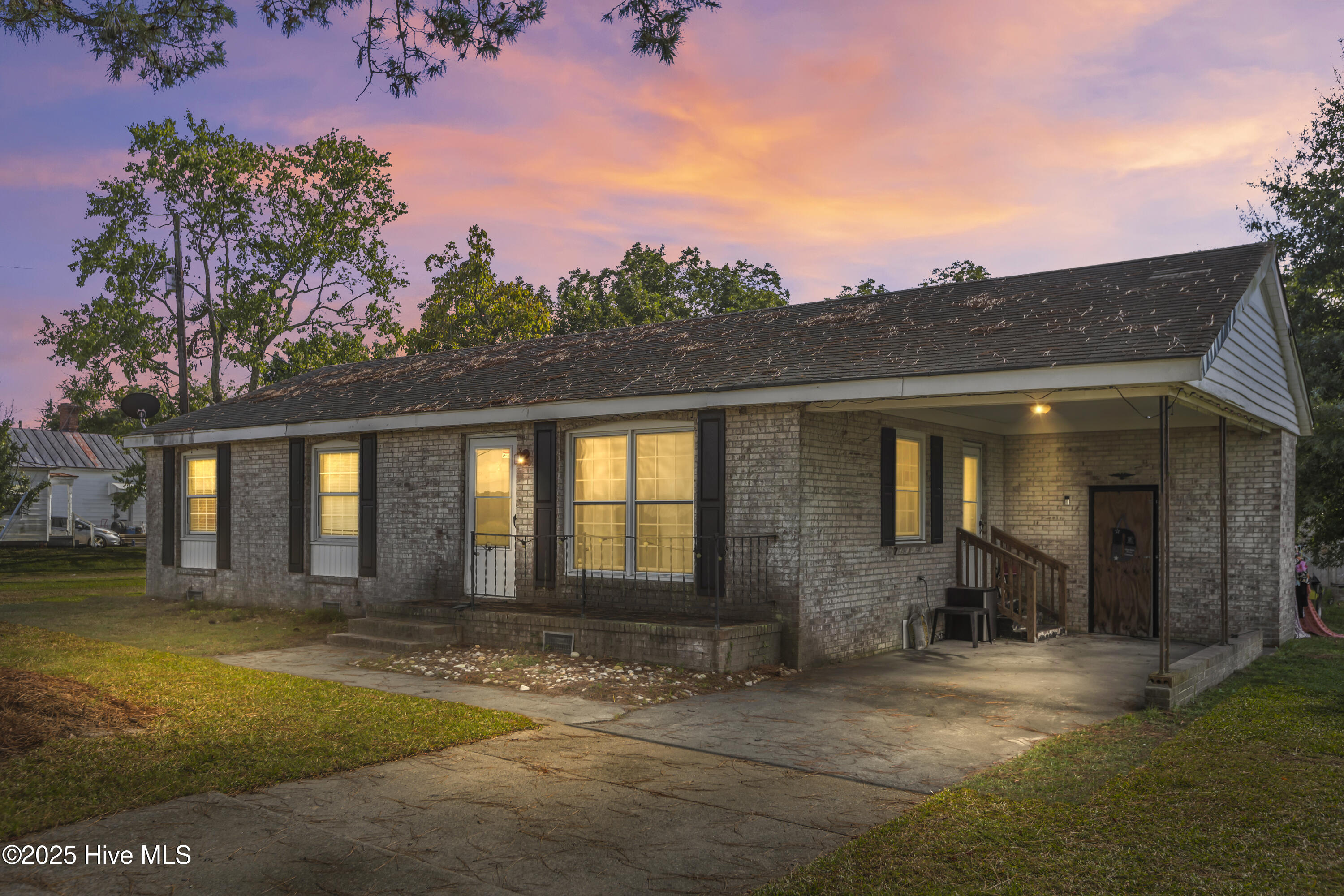 6396 Sam Mclawhorn Road Property Photo 1