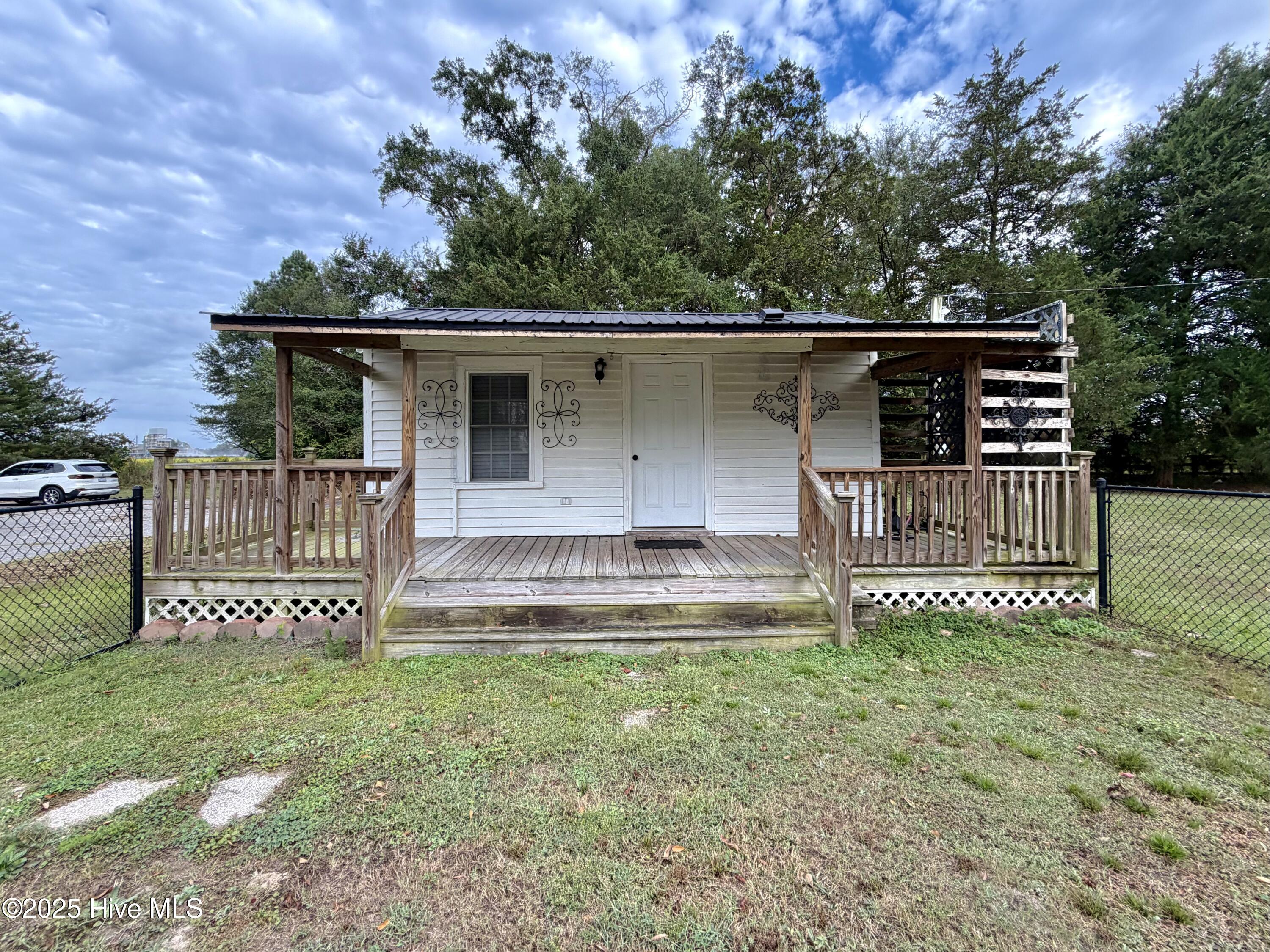 406 N Caswell Street Property Photo 18