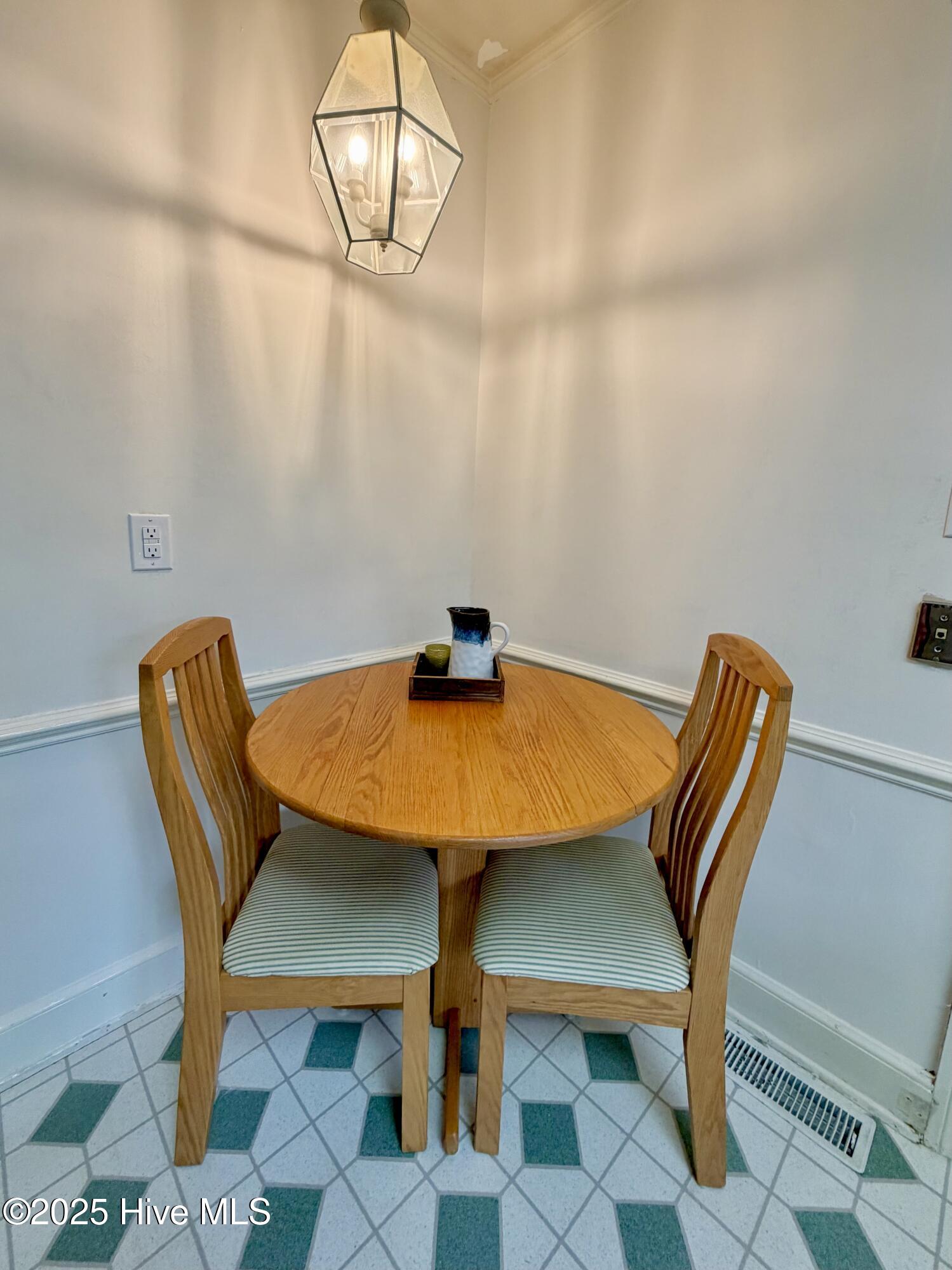 406 N Caswell Street Property Photo 48