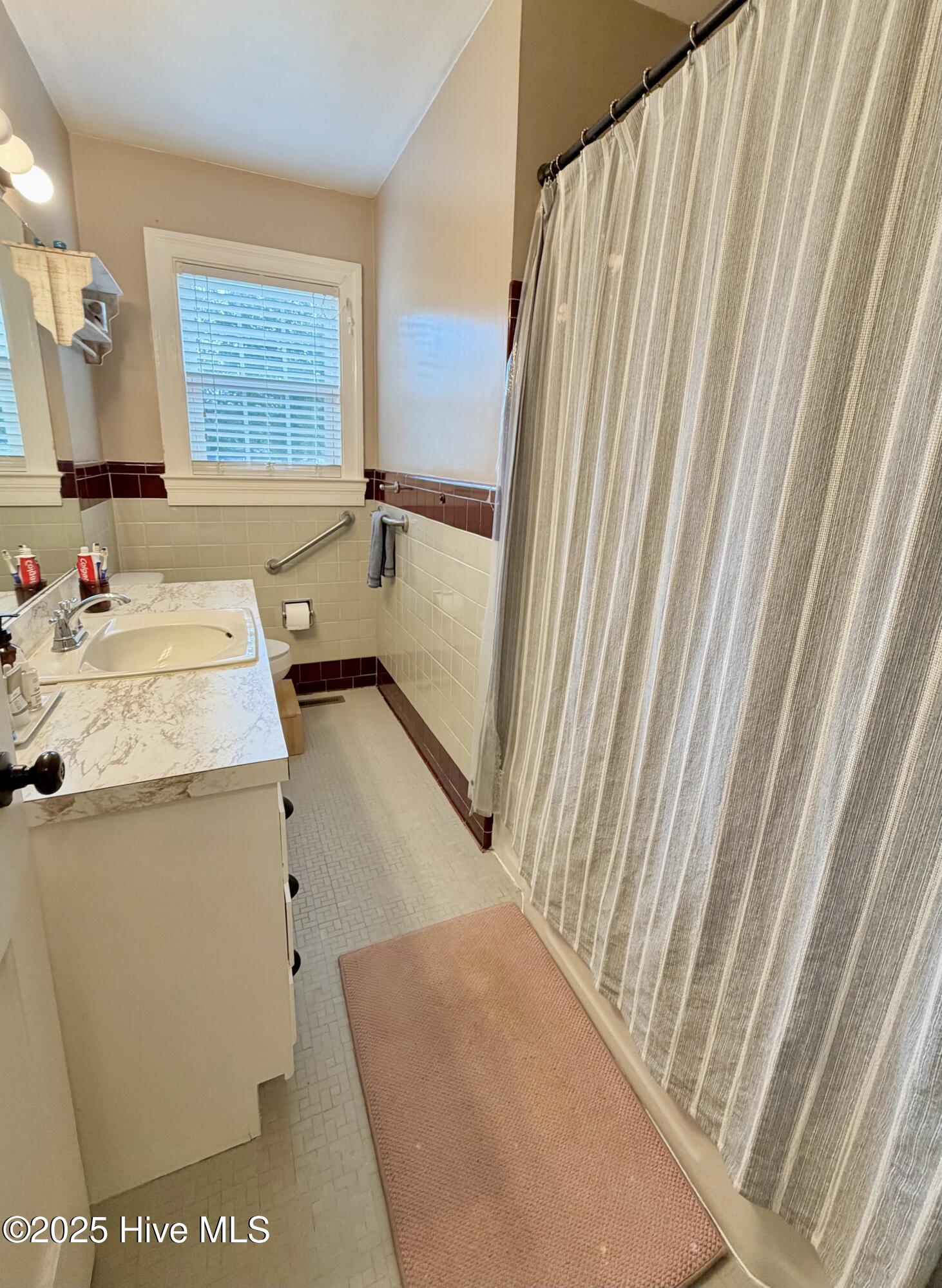 406 N Caswell Street Property Photo 63