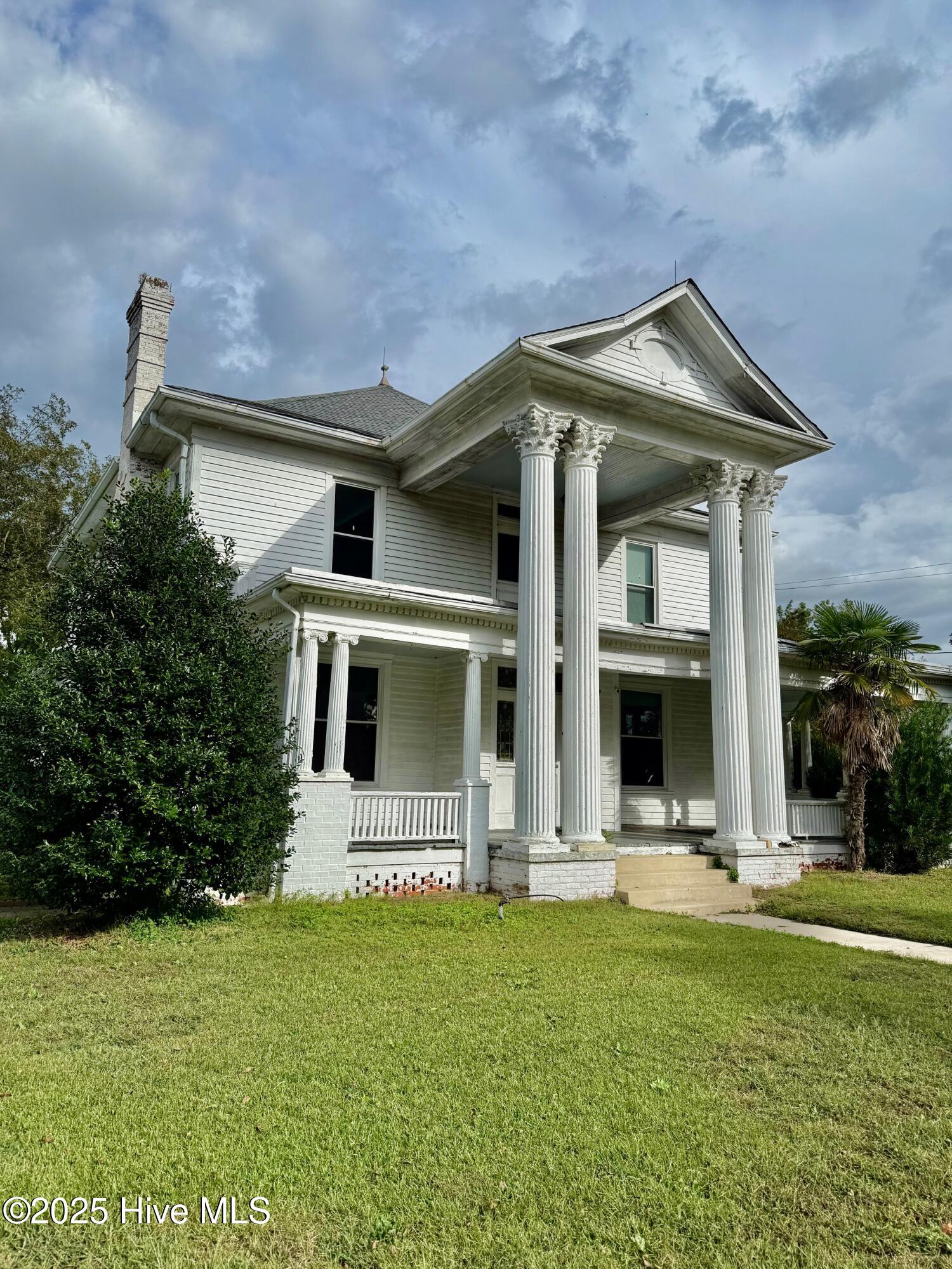 7470 Main Street Property Photo 1