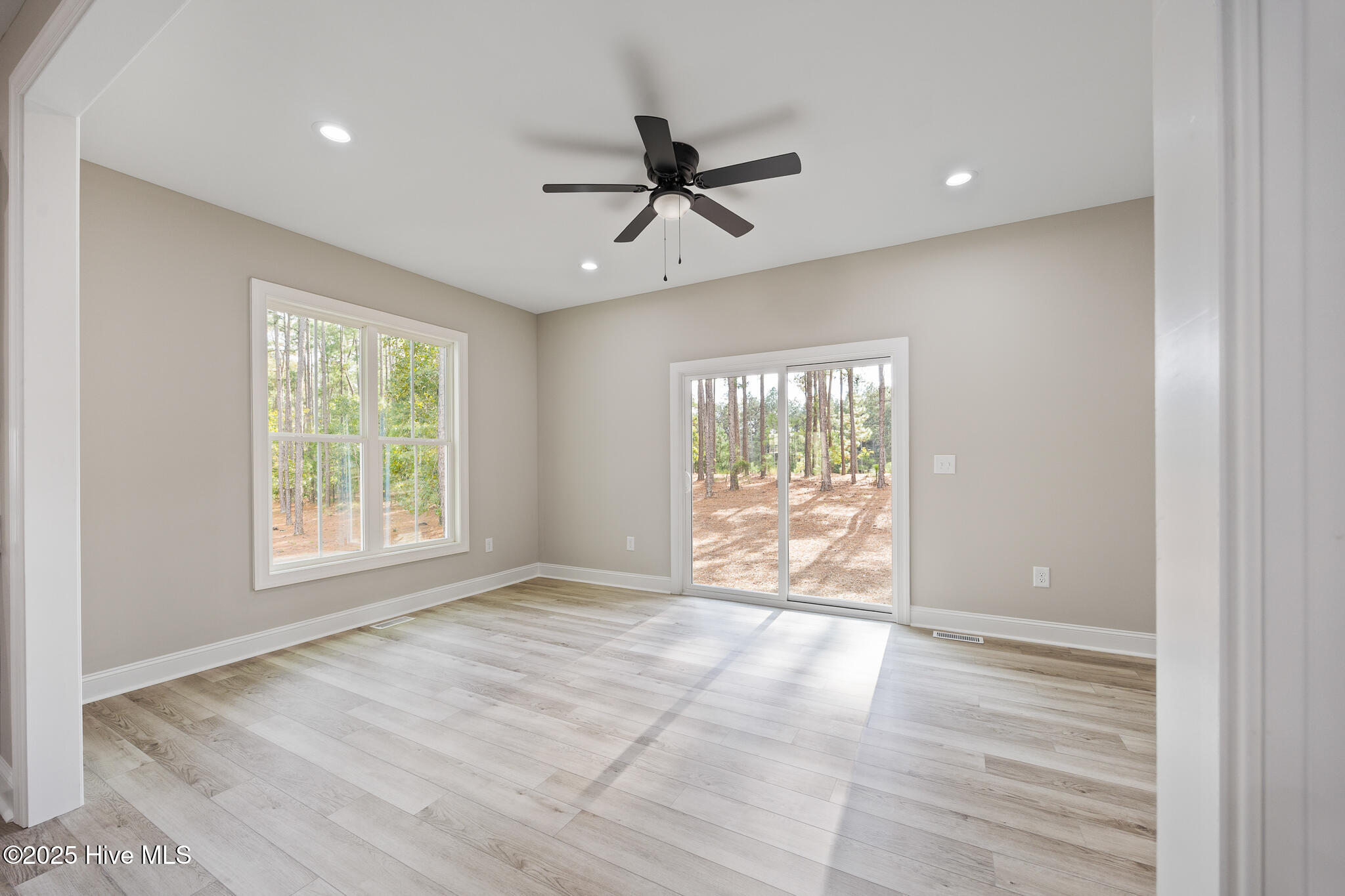 284 Longleaf Drive Property Photo 11