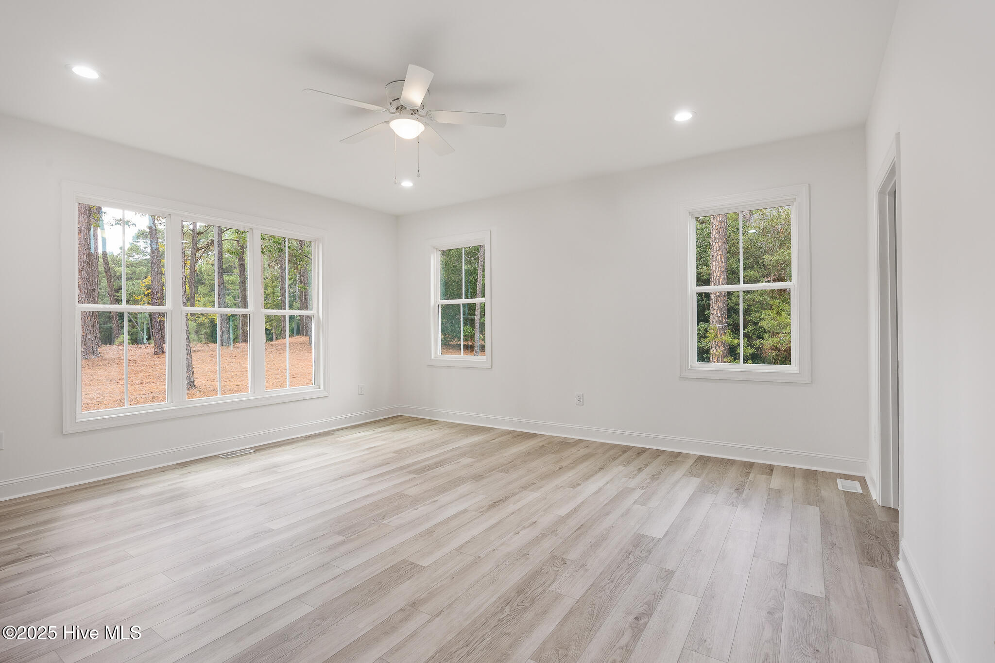284 Longleaf Drive Property Photo 12
