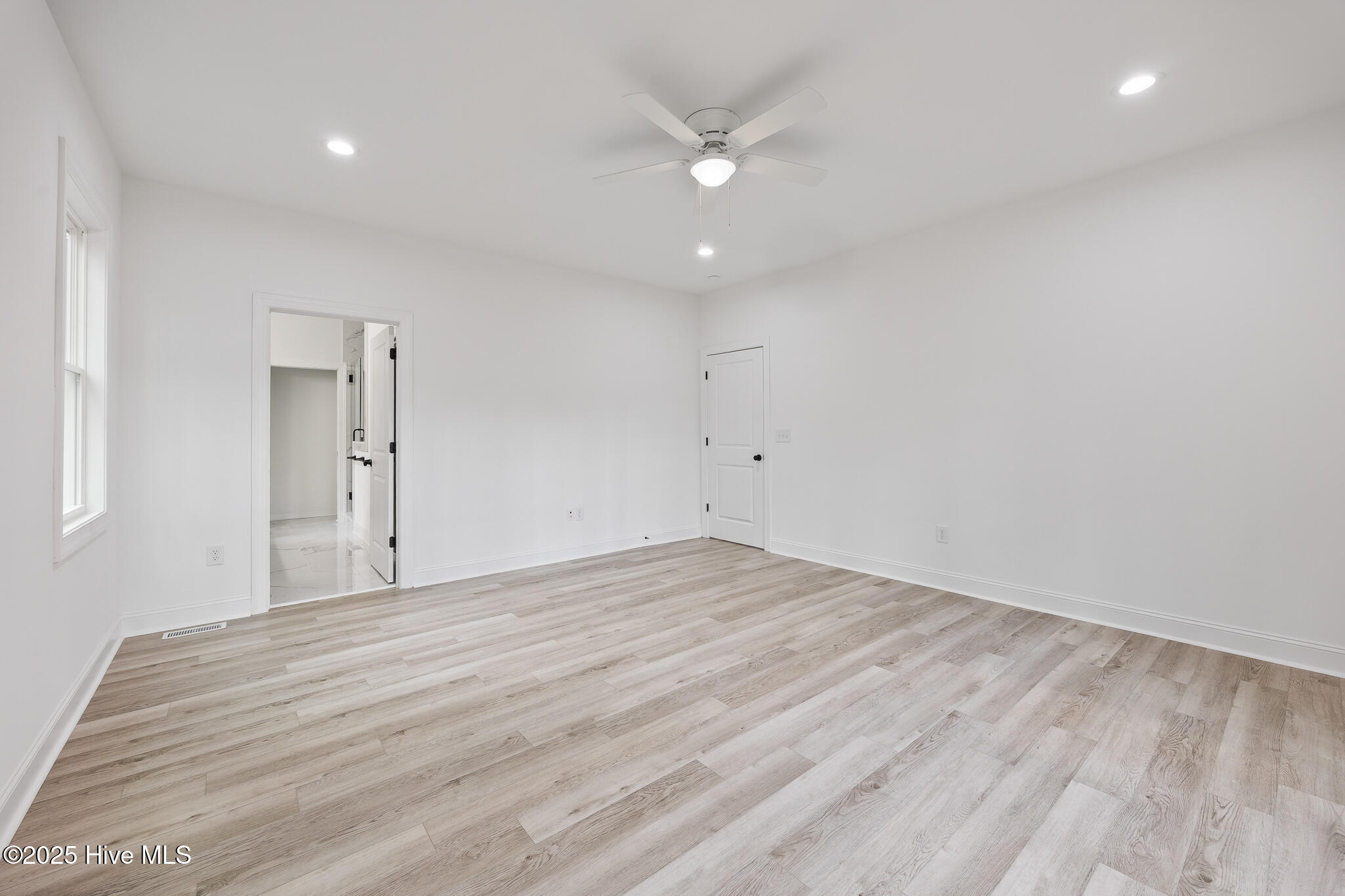 284 Longleaf Drive Property Photo 13