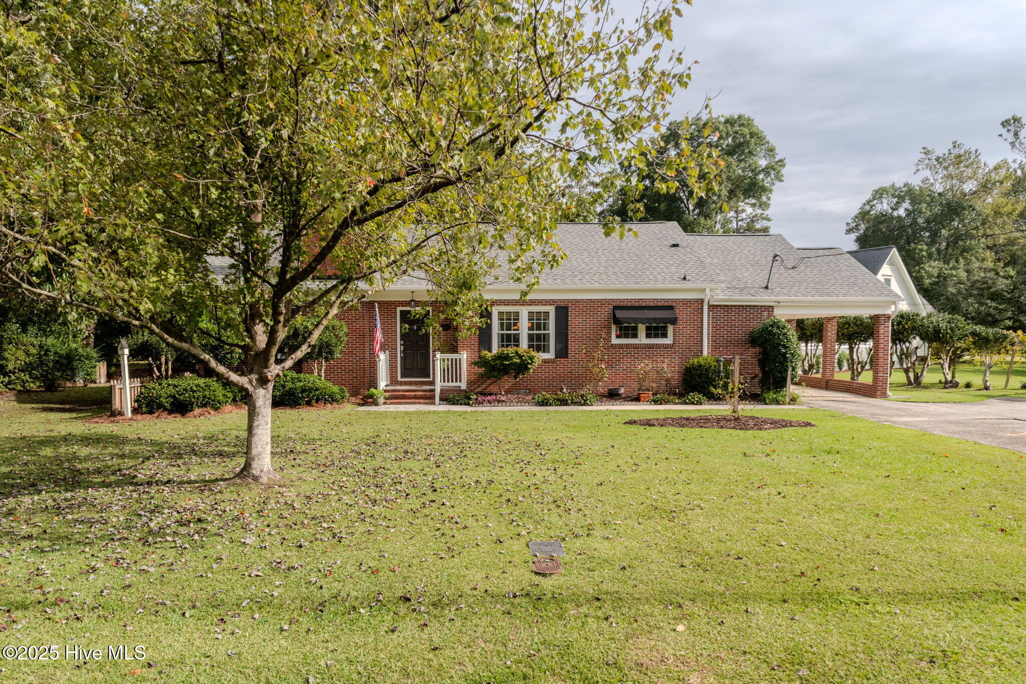 504 S Walker Street Property Photo 1