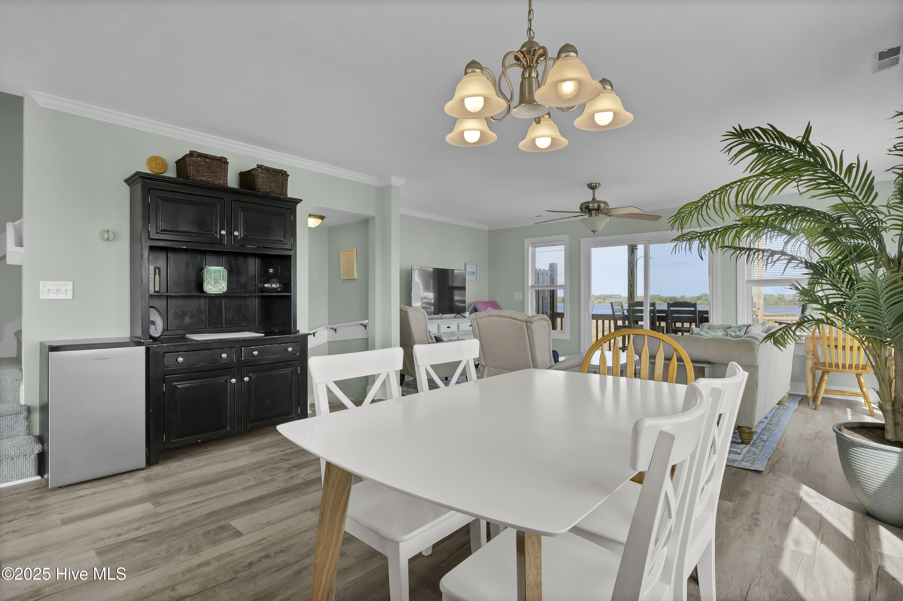 3145 Island Drive Property Photo 11