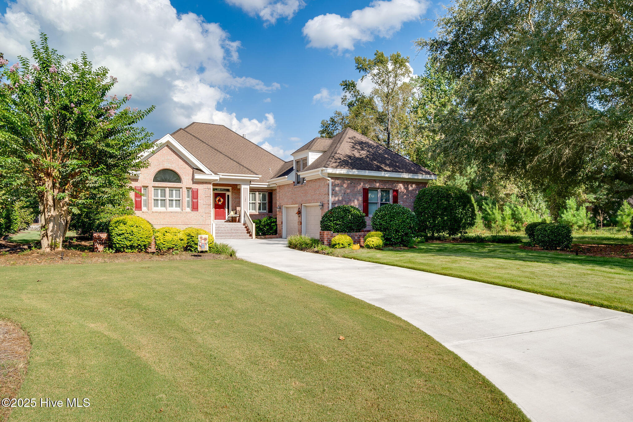 180 Pilot House Drive Property Photo 1