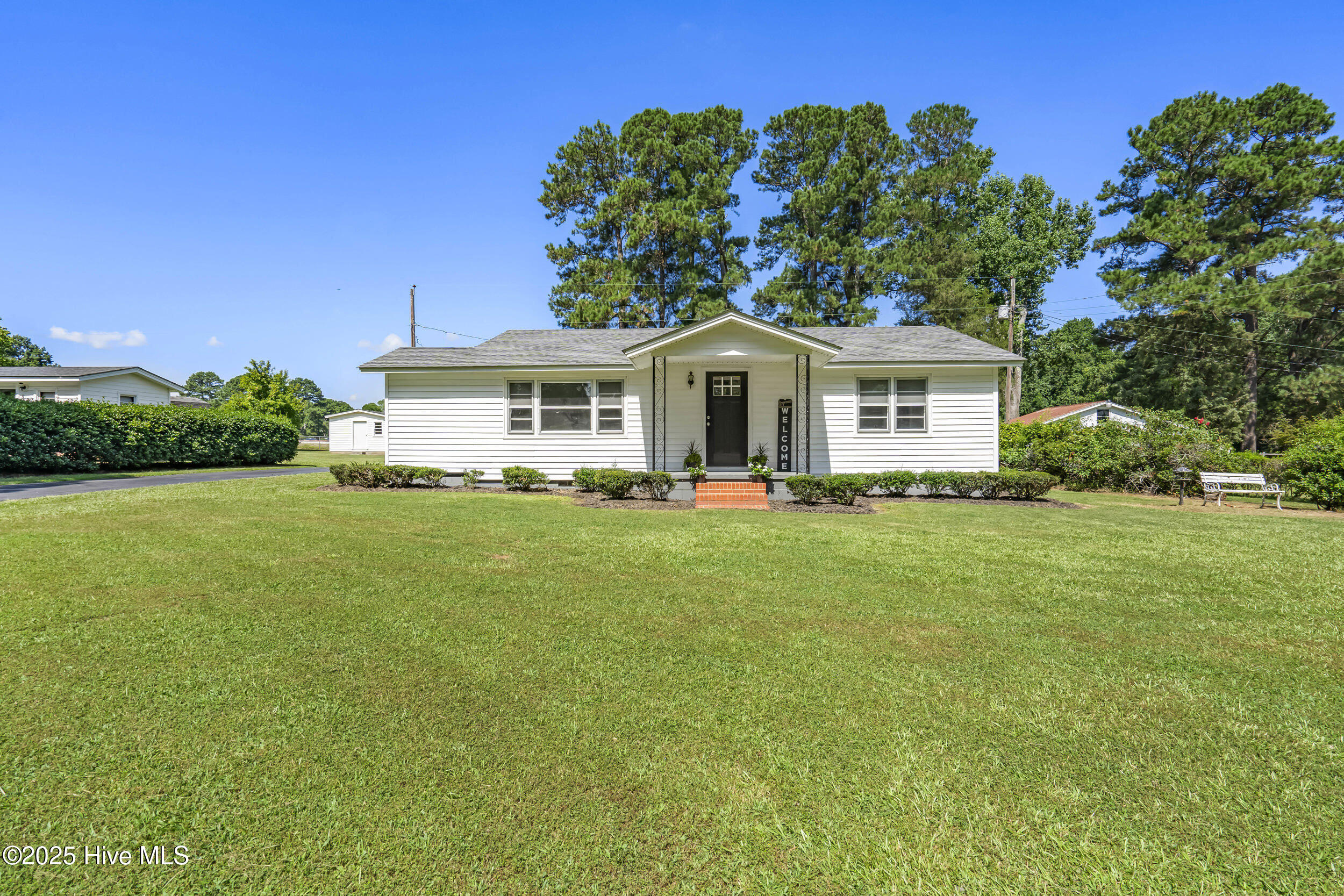 5511 Flower Hill Road Property Photo 1