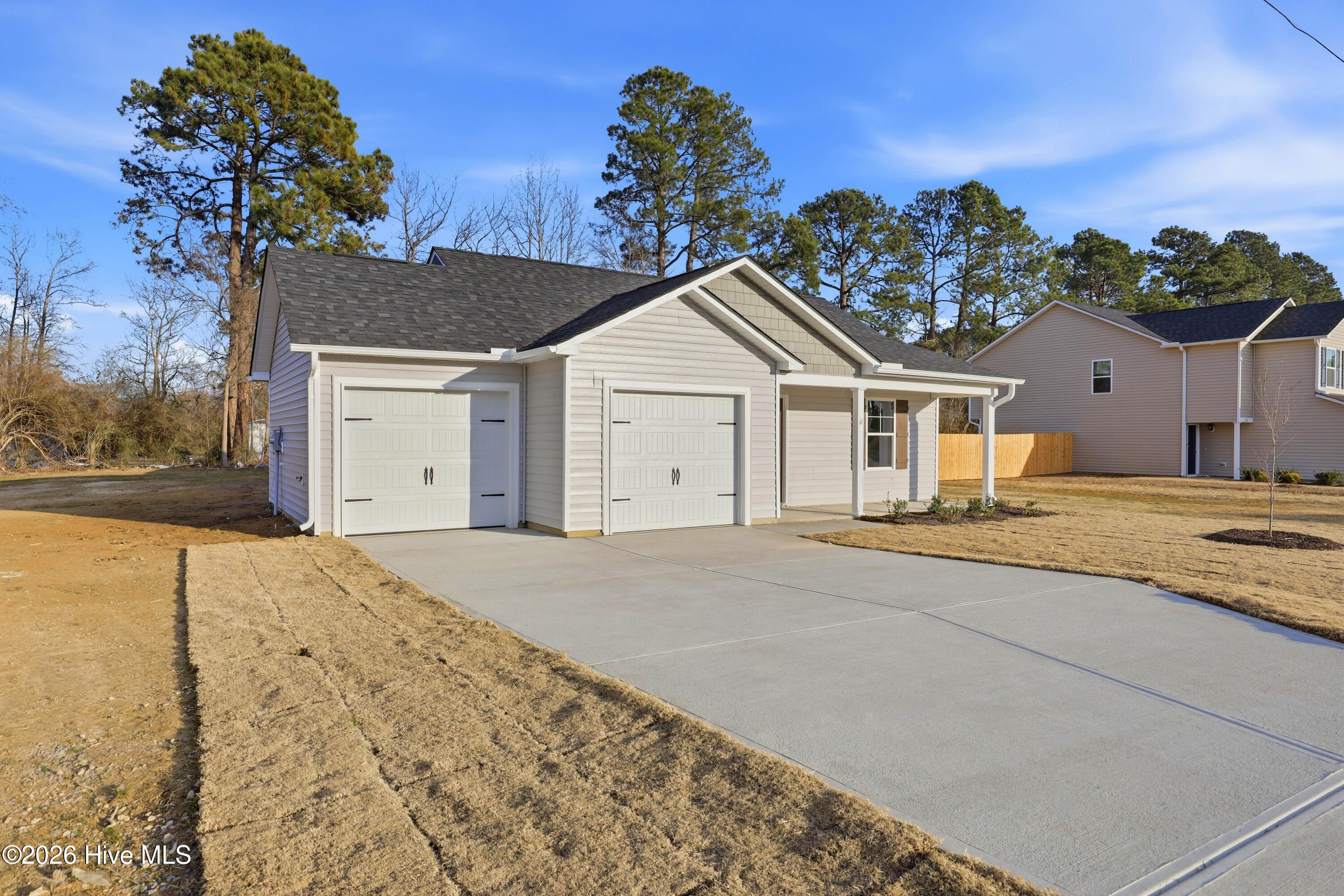202 Streamlet Drive Property Photo 3
