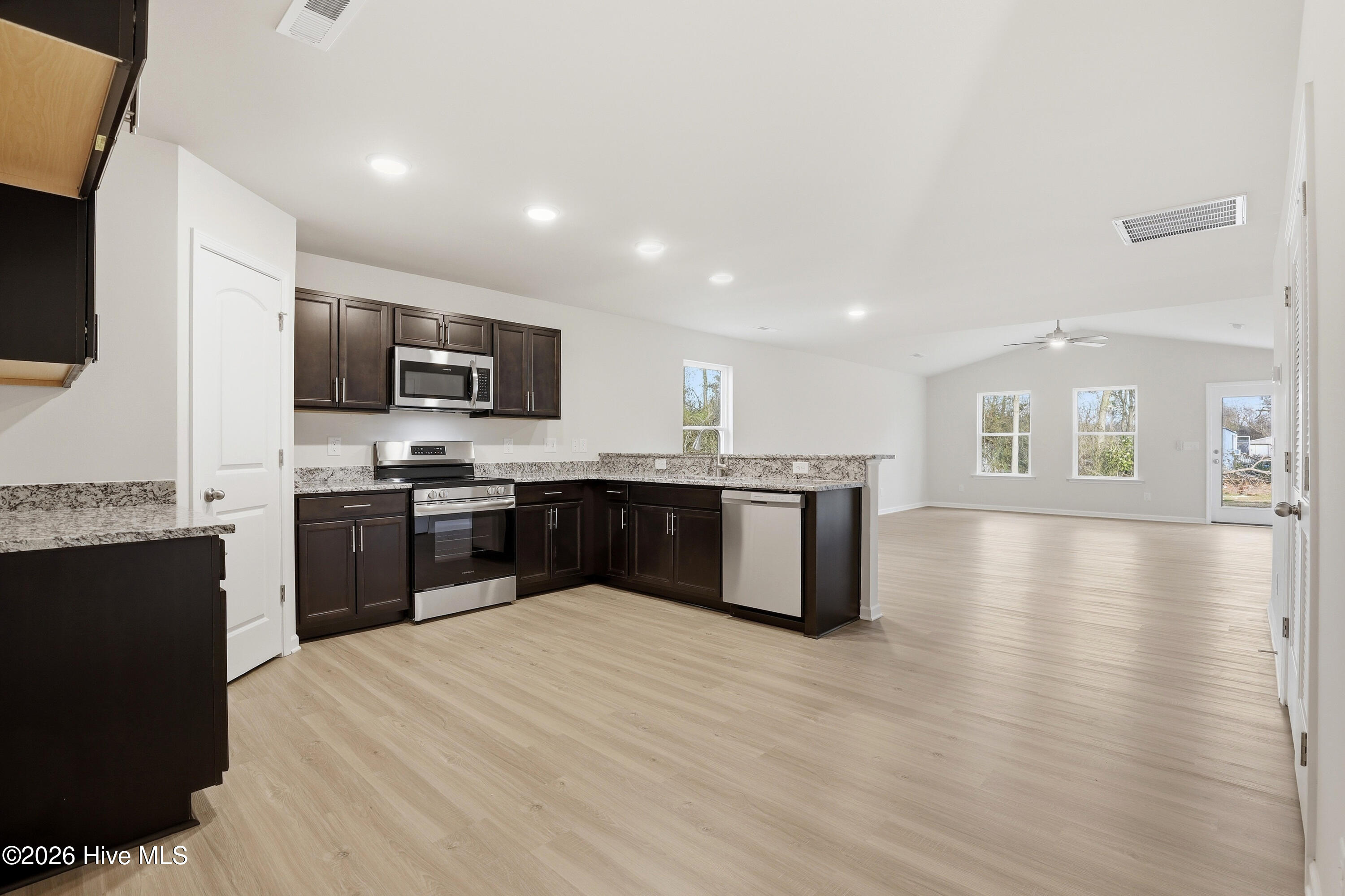 202 Streamlet Drive Property Photo 8