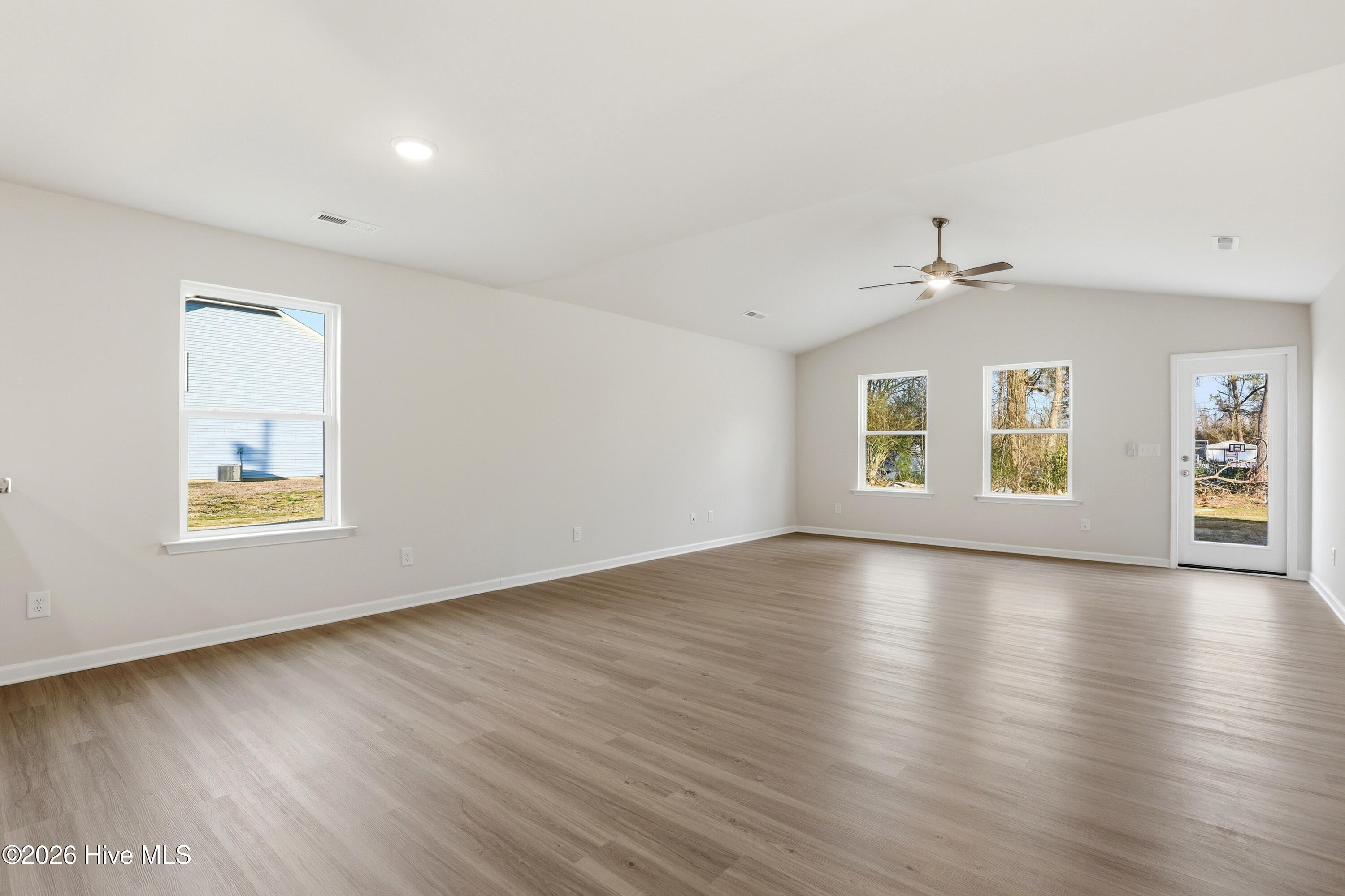 202 Streamlet Drive Property Photo 11